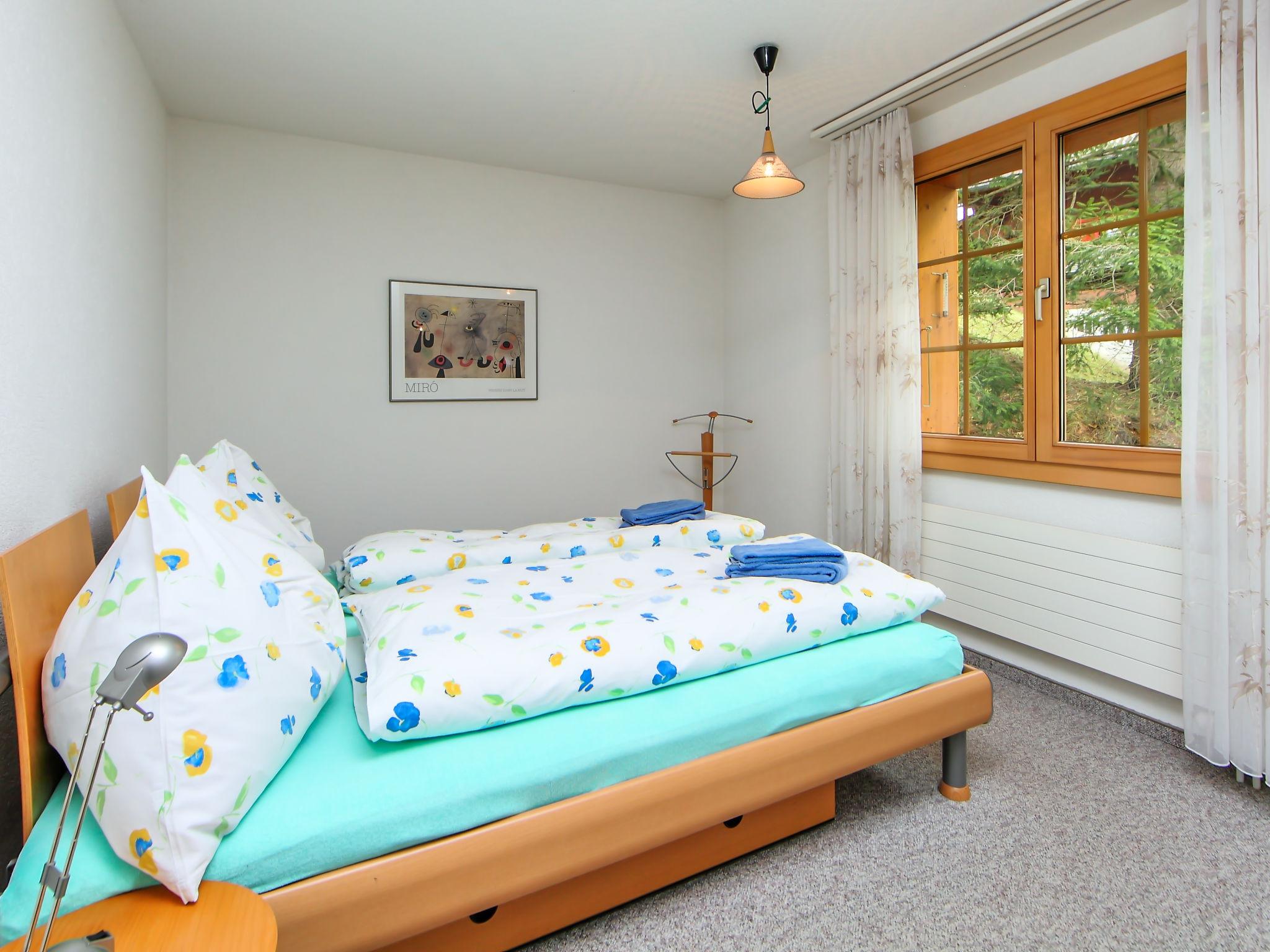 Foto 5 - Appartamento con 2 camere da letto a Grindelwald con vista sulle montagne