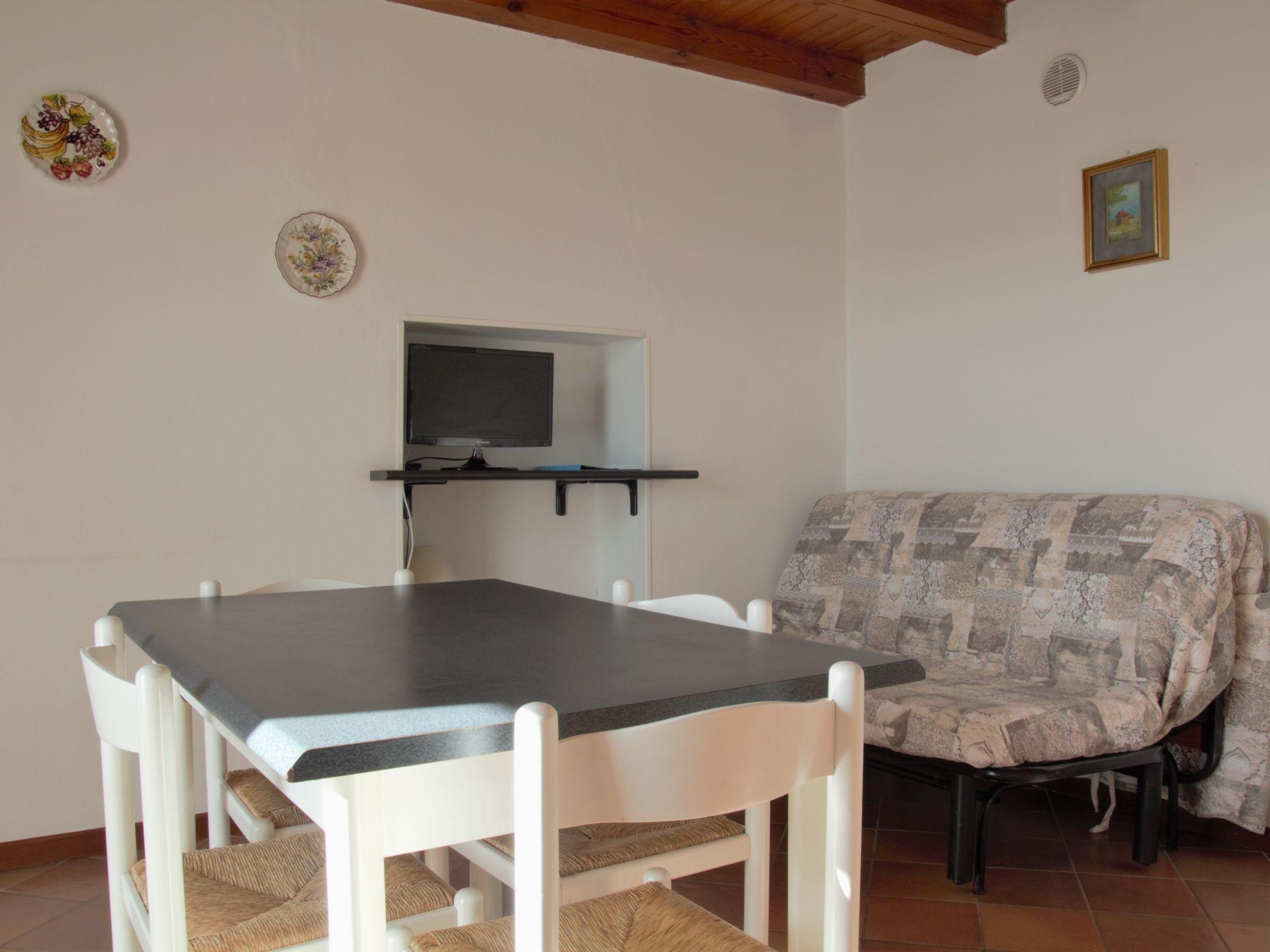 Photo 11 - Appartement de 1 chambre à Garda avec piscine et vues sur la montagne