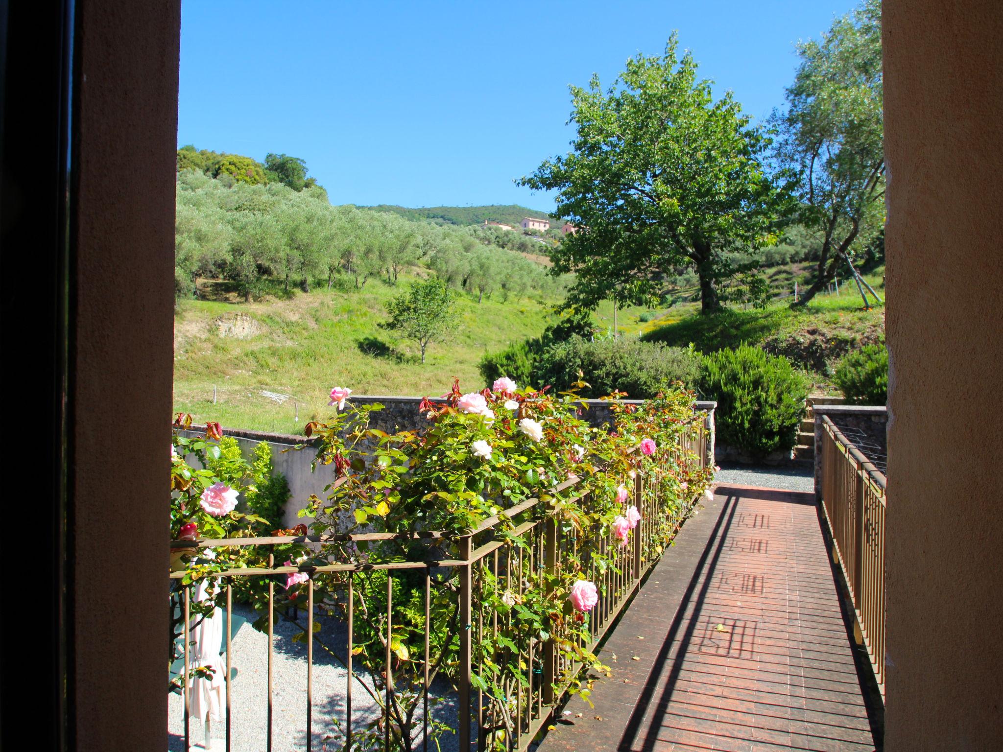 Foto 16 - Apartamento de 1 habitación en Sestri Levante con jardín y vistas al mar