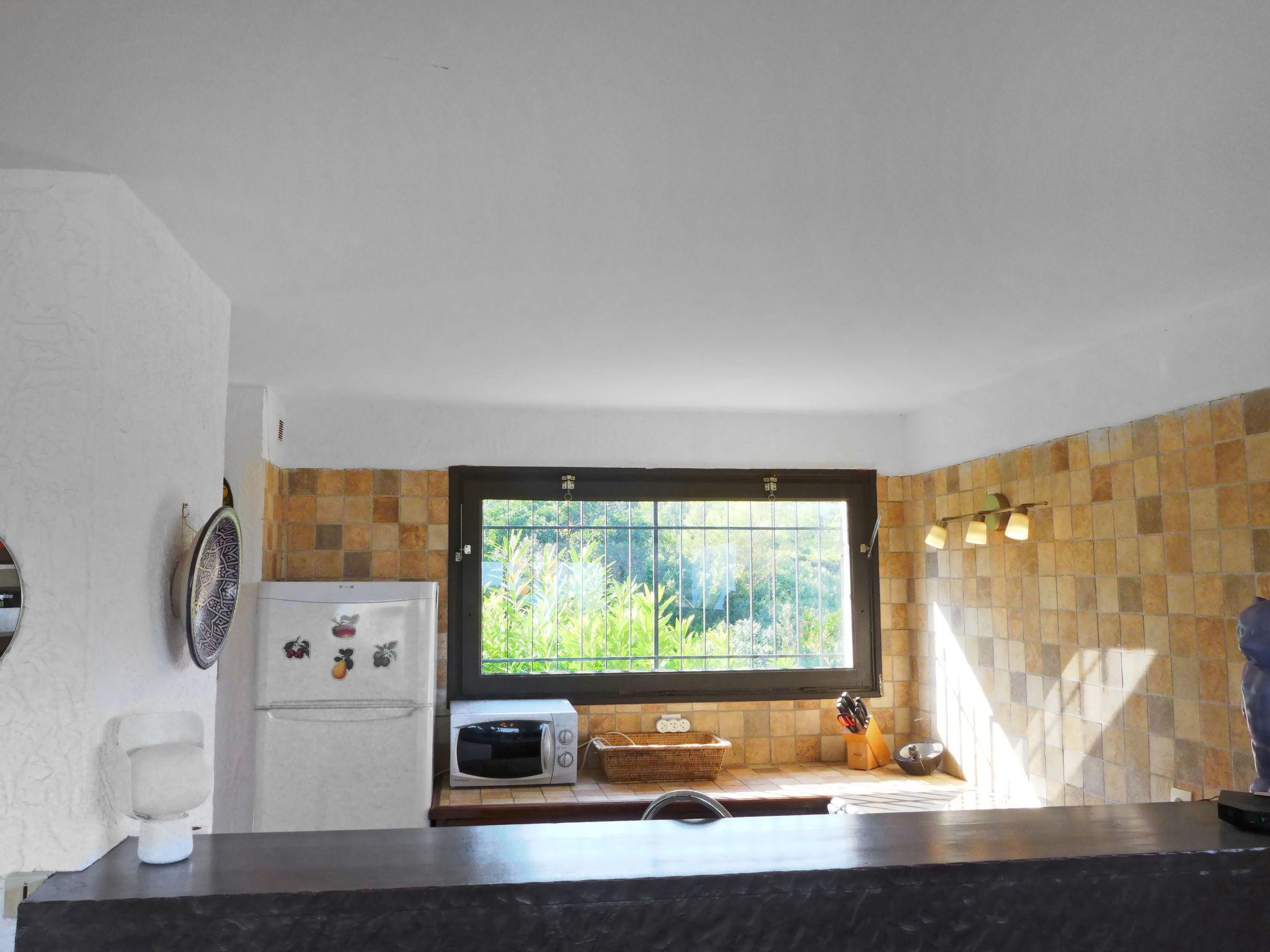 Foto 10 - Casa con 3 camere da letto a Roquebrune-sur-Argens con piscina privata e vista mare