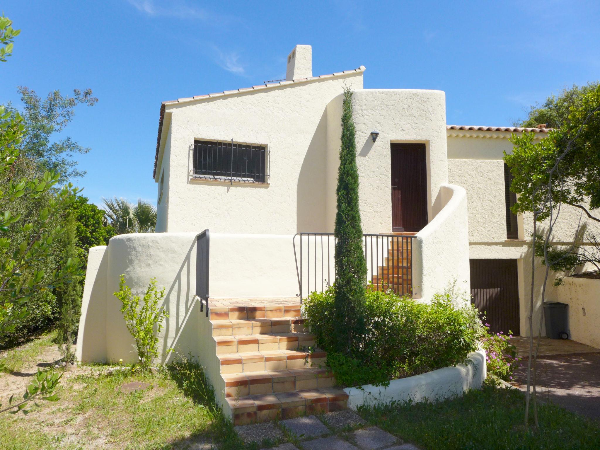 Photo 23 - Maison de 3 chambres à Roquebrune-sur-Argens avec piscine privée et vues à la mer