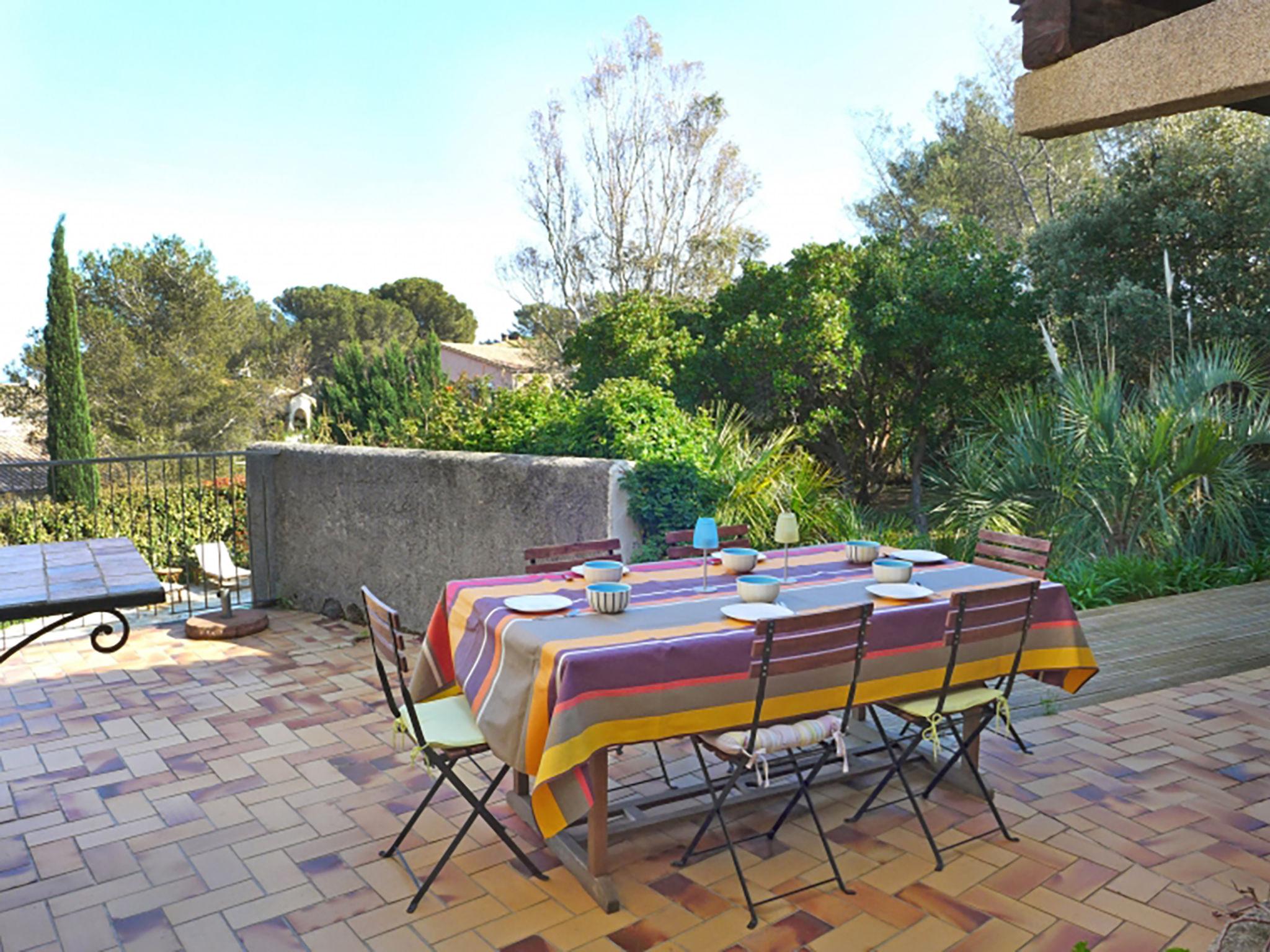 Foto 17 - Casa con 3 camere da letto a Roquebrune-sur-Argens con piscina privata e vista mare