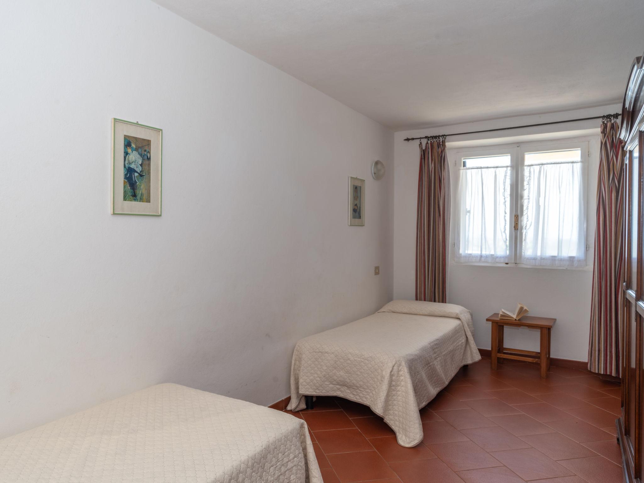 Photo 14 - 3 bedroom Apartment in Valledoria with garden and sea view