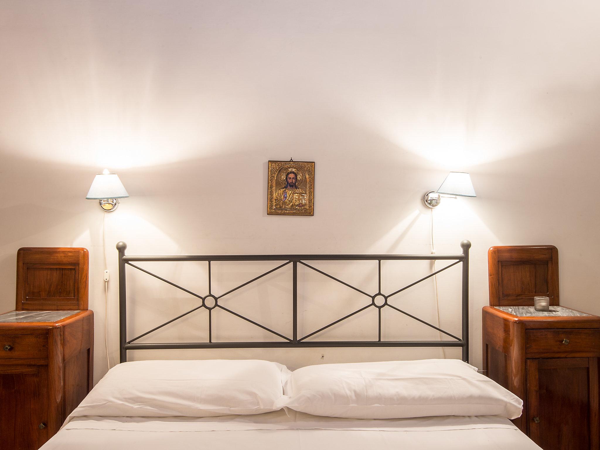 Foto 19 - Apartment mit 2 Schlafzimmern in Rom