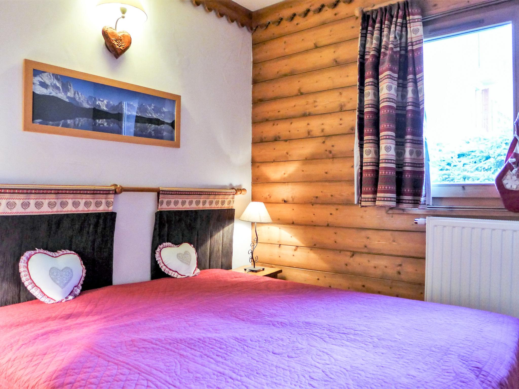 Photo 12 - 2 bedroom Apartment in Chamonix-Mont-Blanc with swimming pool and mountain view