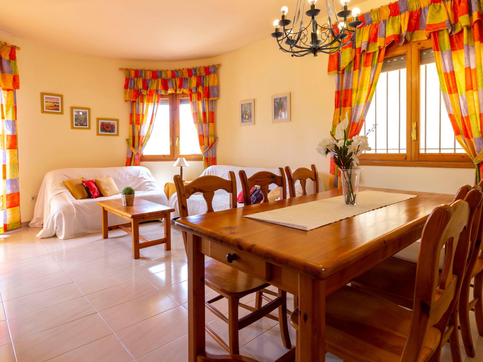 Photo 6 - 3 bedroom House in Deltebre with private pool and terrace