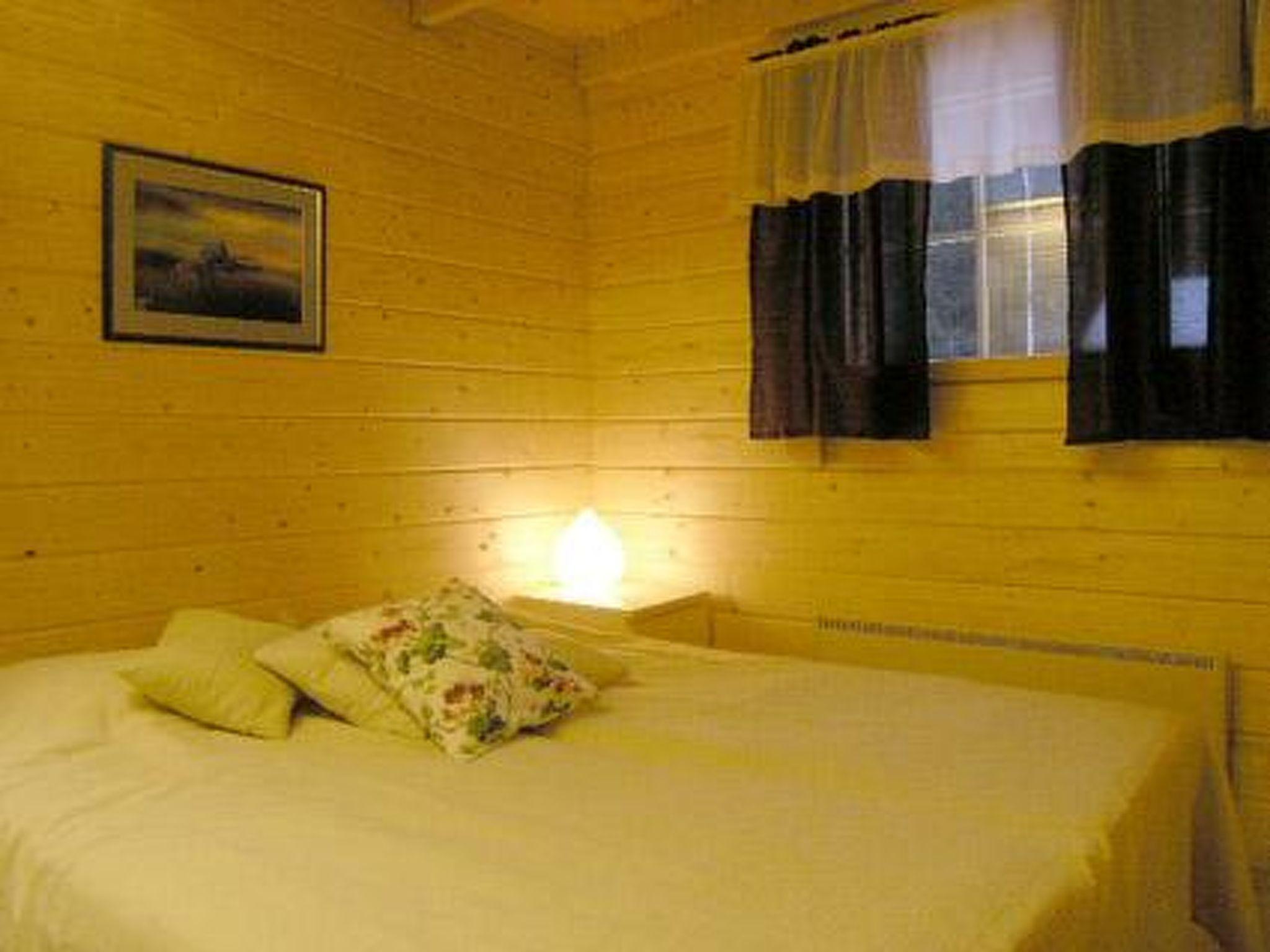 Foto 11 - Casa de 1 habitación en Punkalaidun con sauna