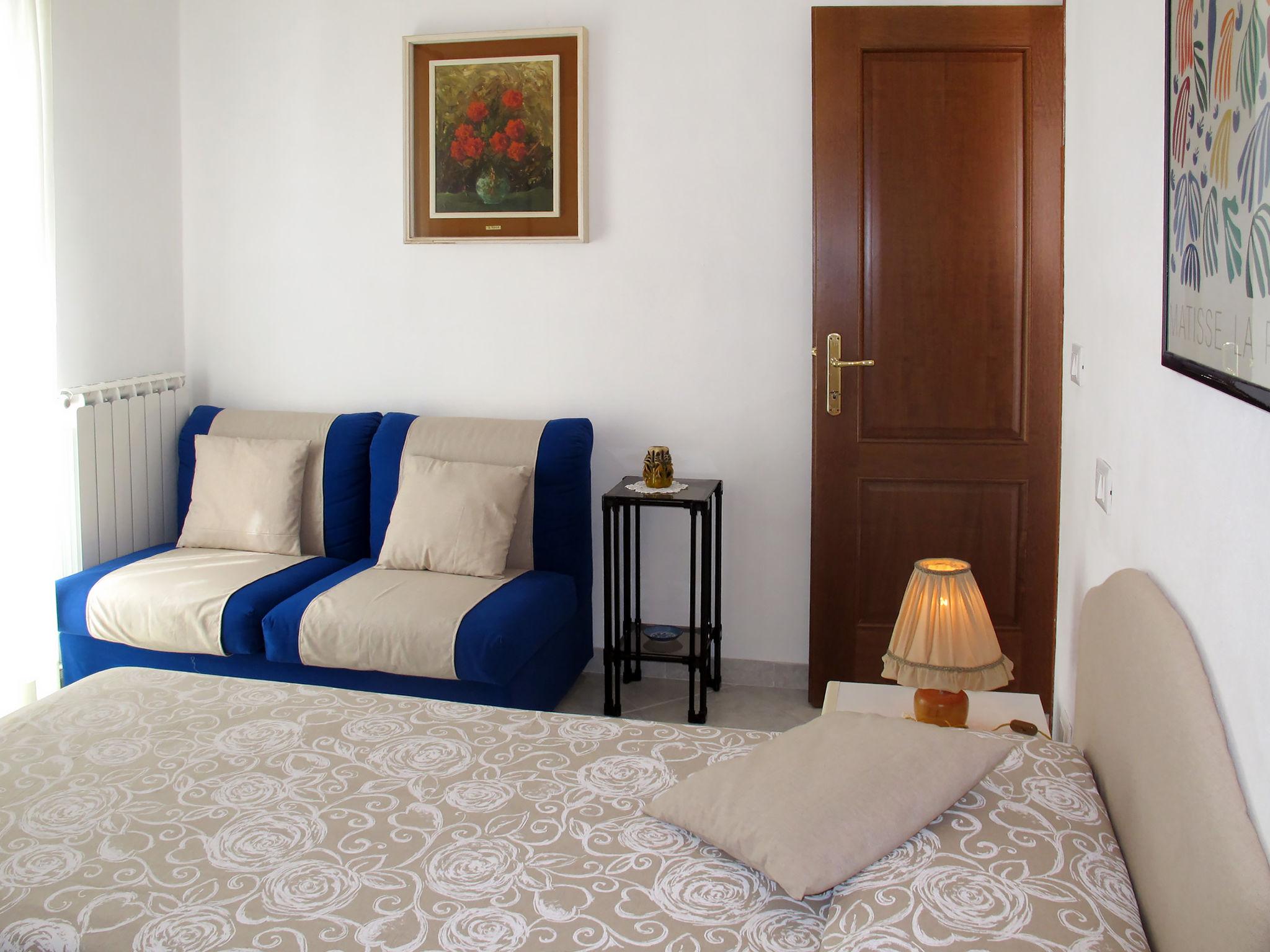 Foto 11 - Appartamento con 2 camere da letto a Stellanello con giardino e vista mare