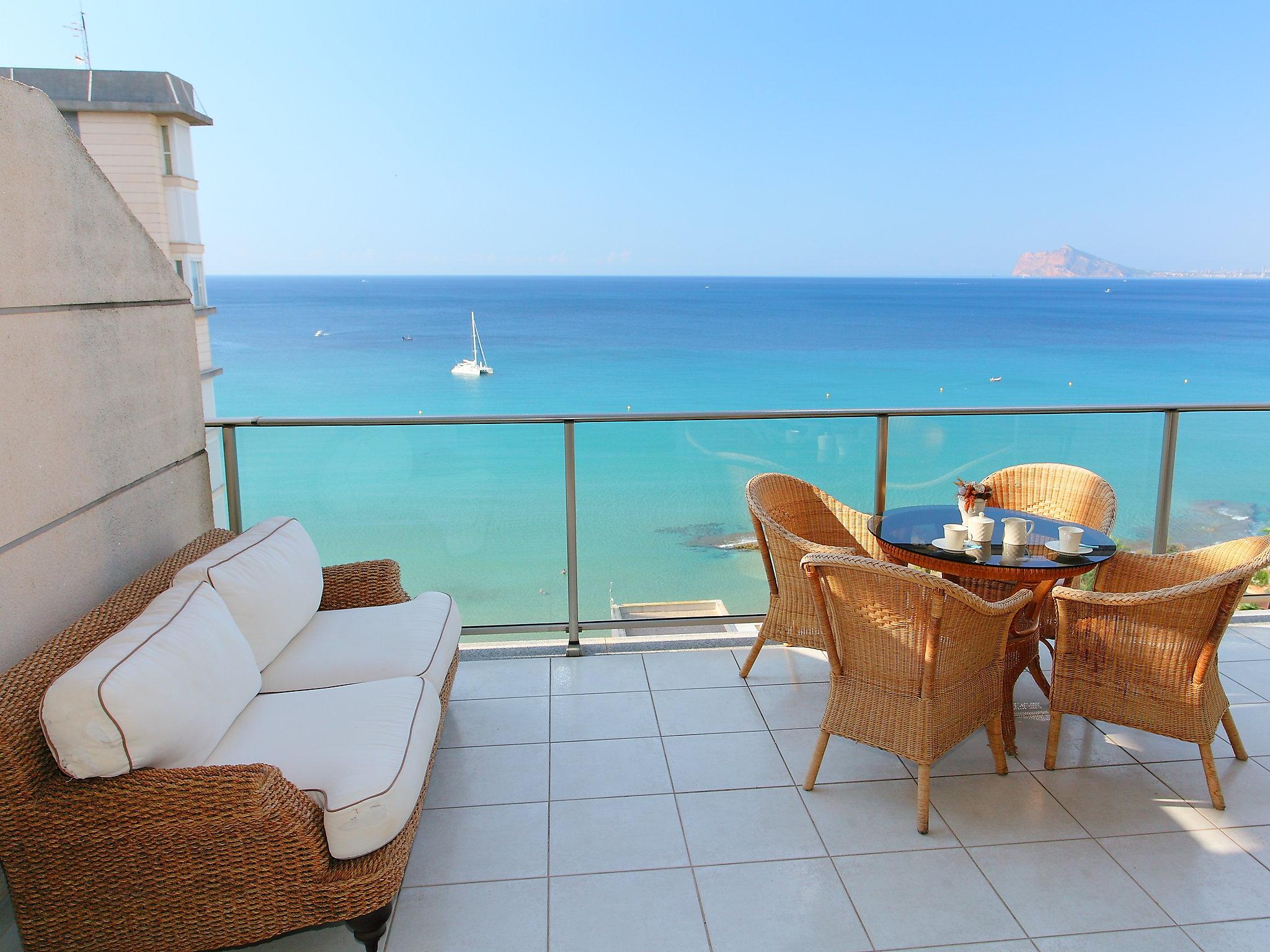 Foto 6 - Apartamento de 1 quarto em Calp com piscina e vistas do mar