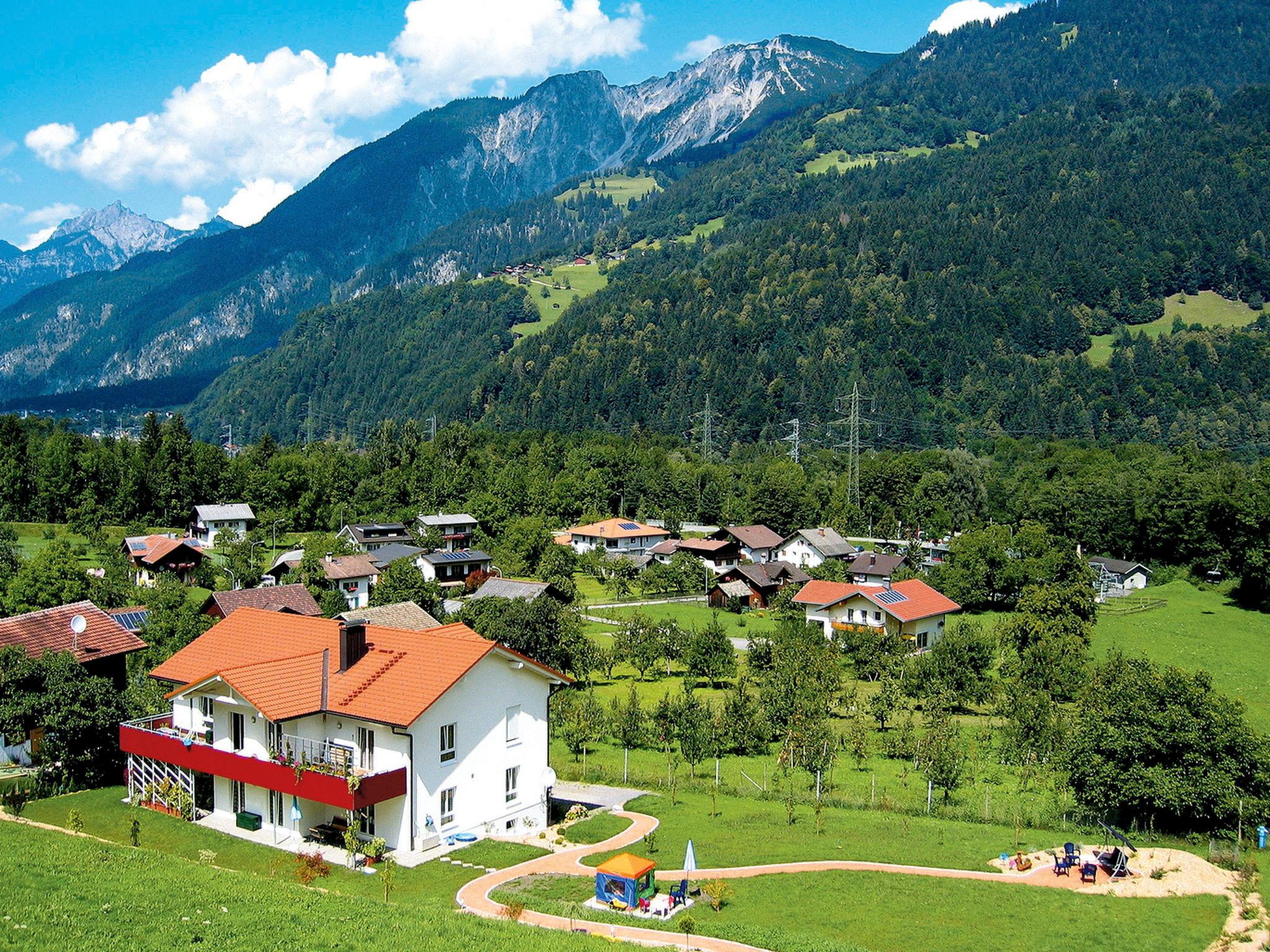 Photo 1 - Appartement de 3 chambres à Vandans avec jardin et vues sur la montagne