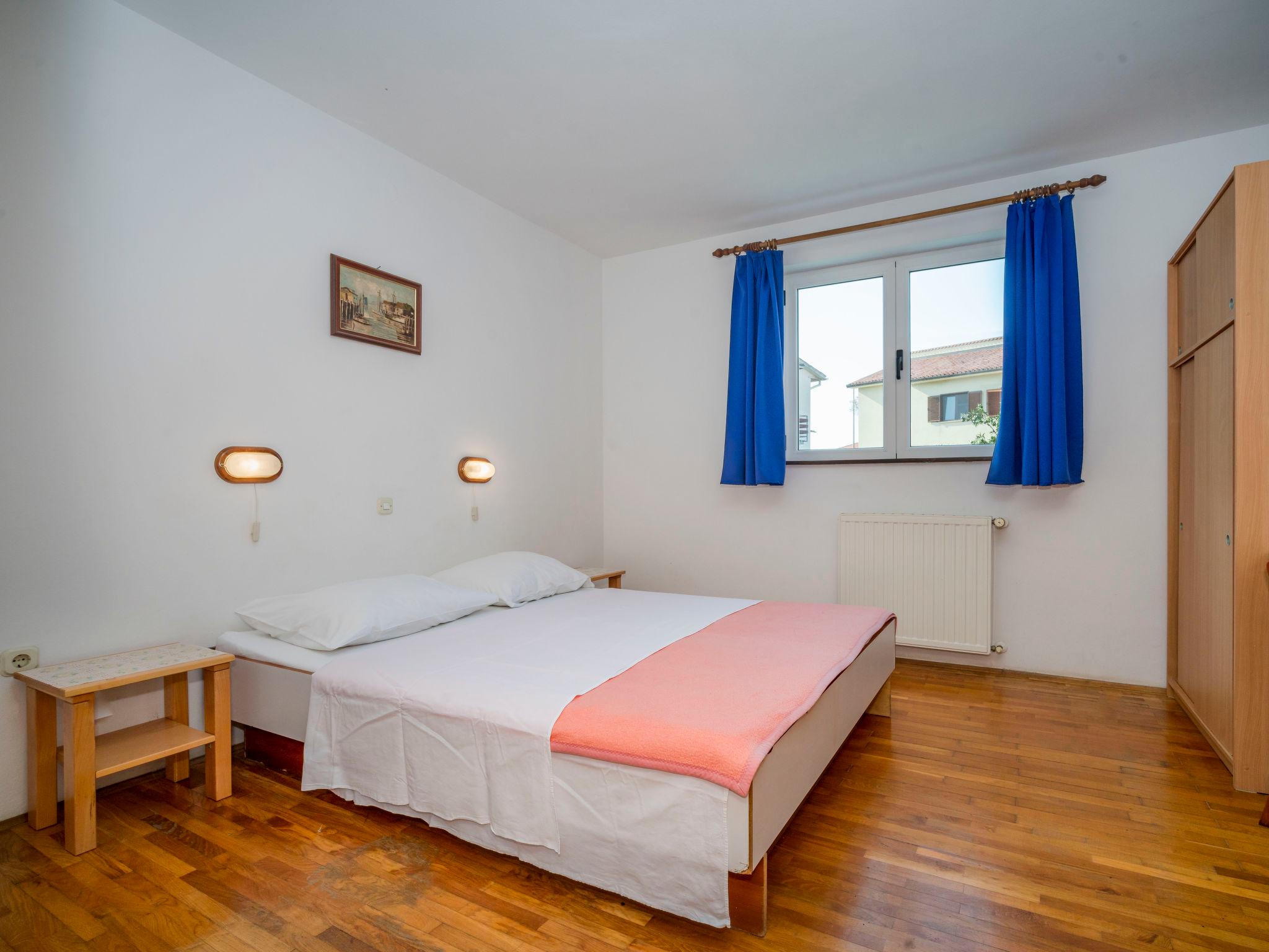 Foto 4 - Appartamento con 1 camera da letto a Medulin con piscina e vista mare