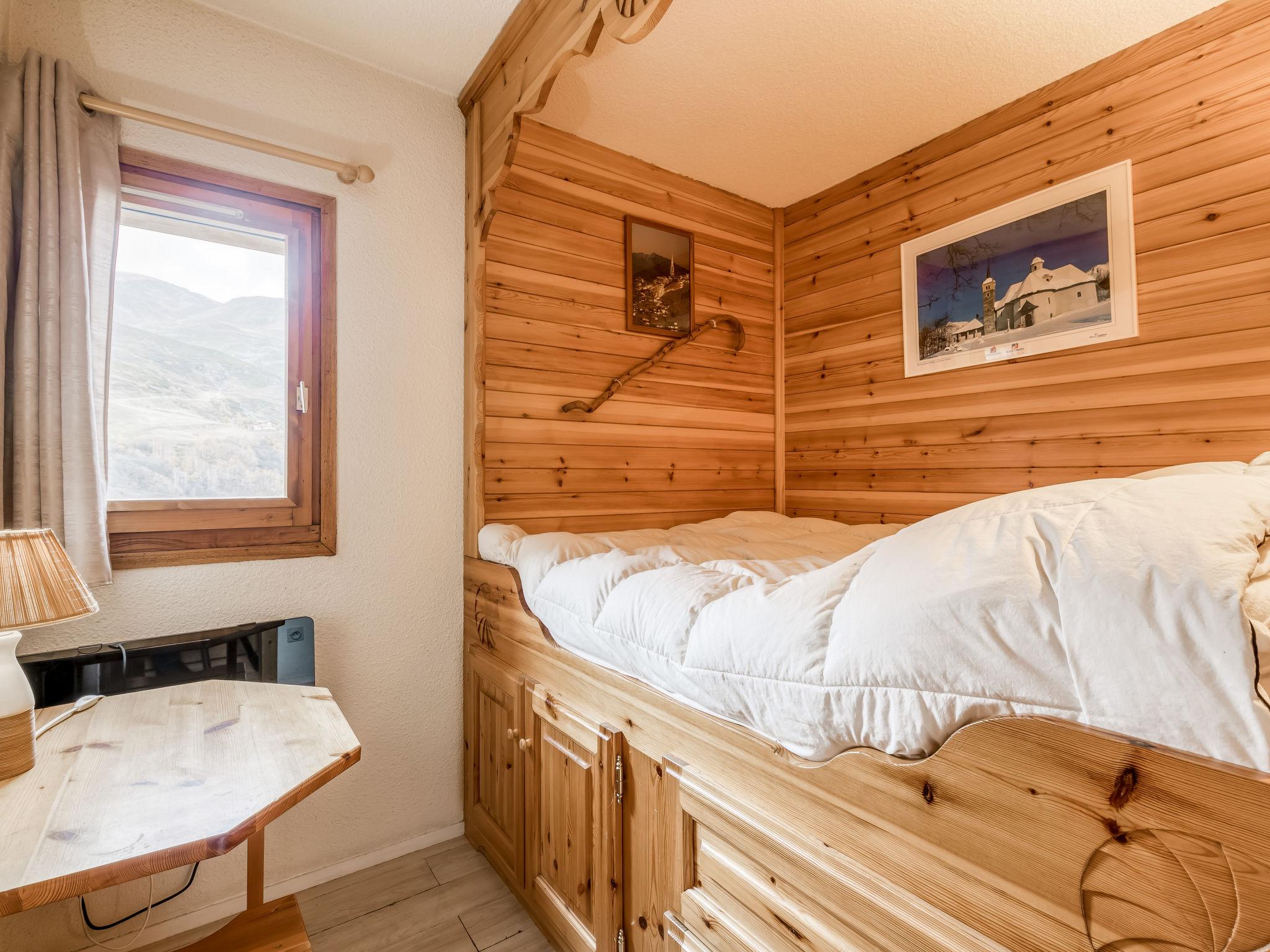 Foto 3 - Appartamento con 2 camere da letto a Les Belleville con vista sulle montagne