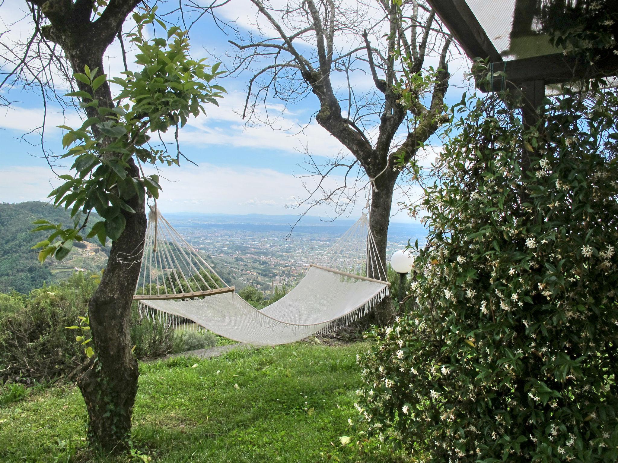 Foto 19 - Appartamento con 3 camere da letto a Pescia con piscina e giardino