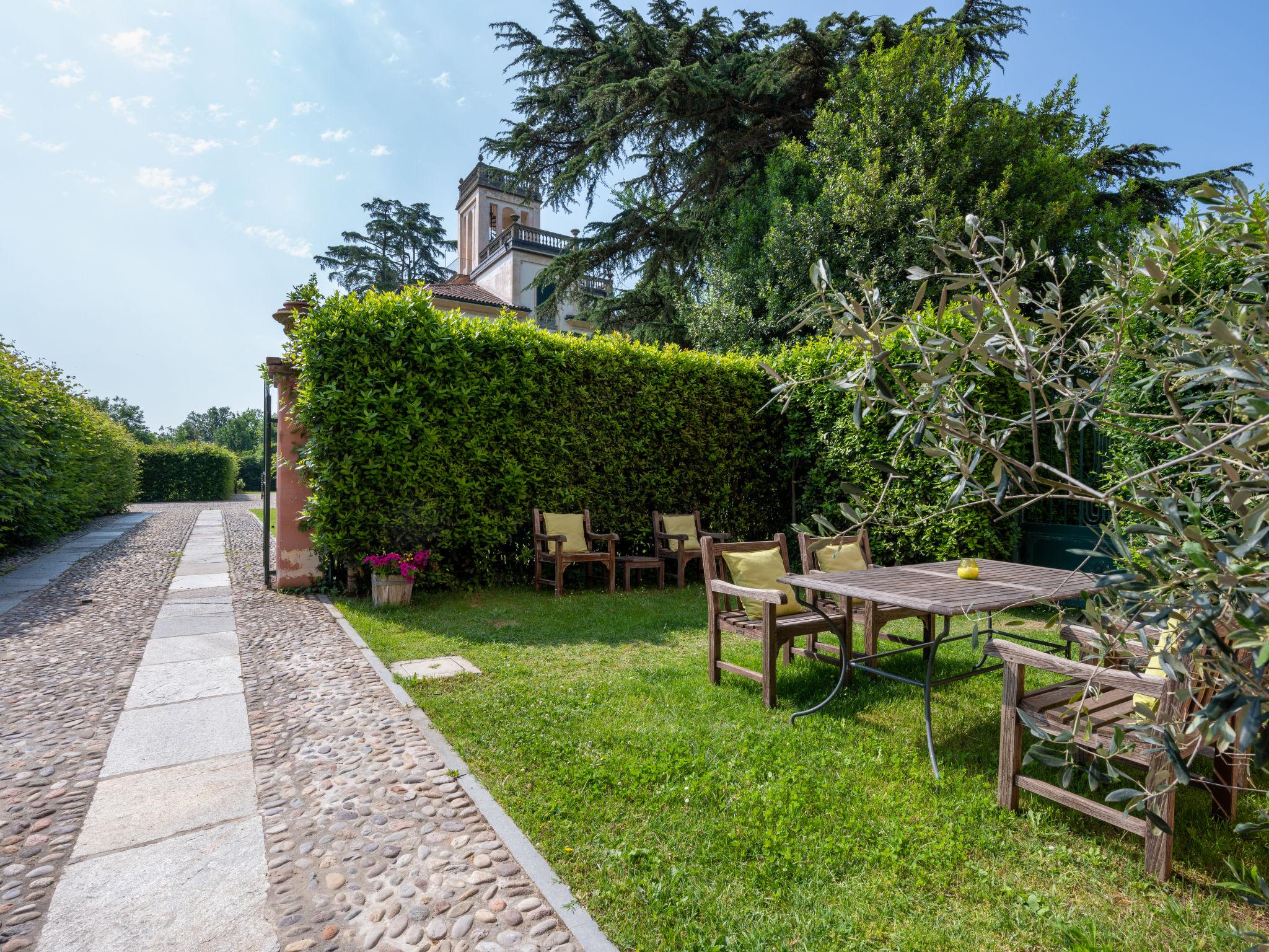 Photo 30 - Maison de 4 chambres à Fubine Monferrato avec piscine et jardin