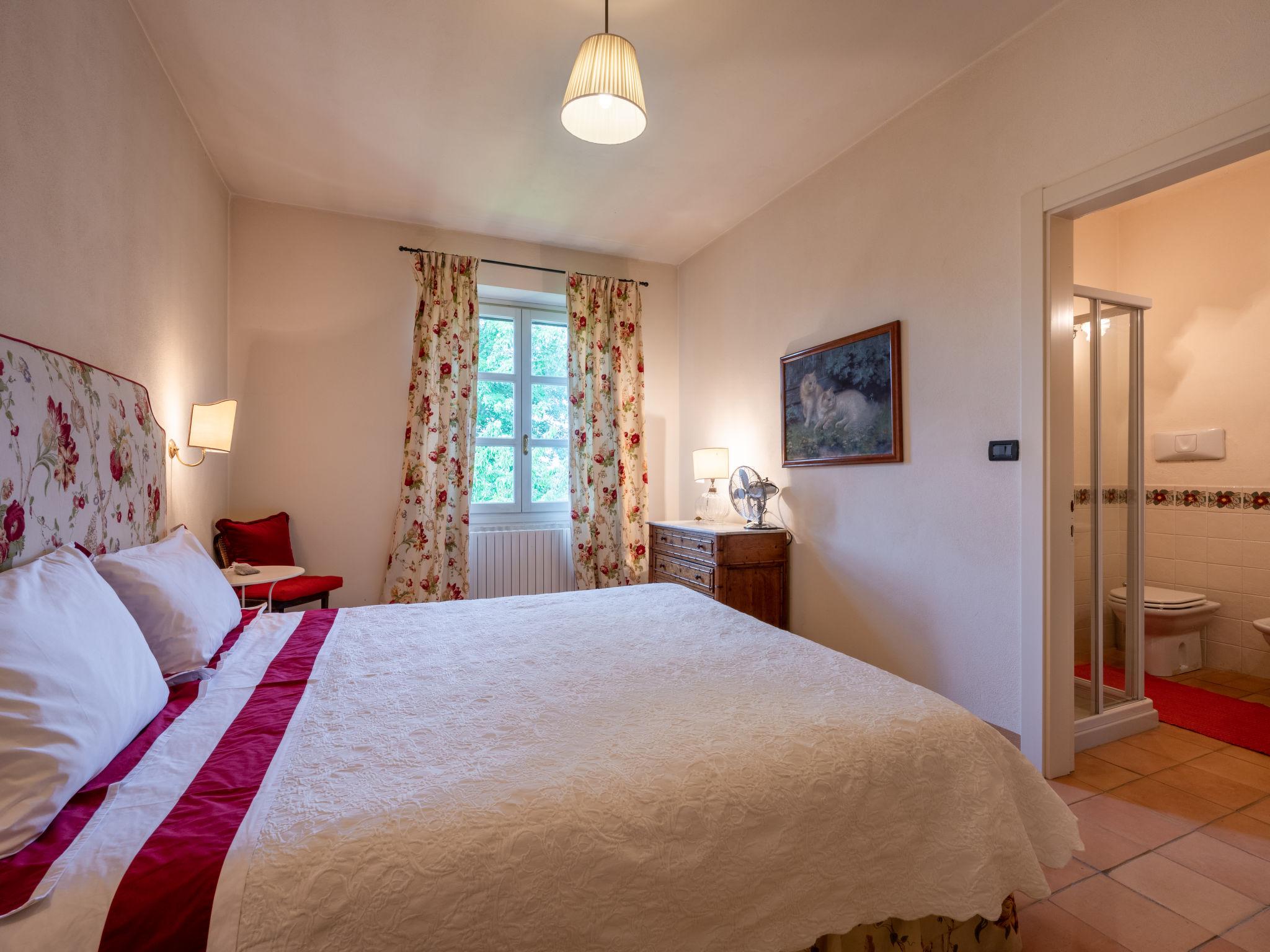Foto 11 - Haus mit 4 Schlafzimmern in Fubine Monferrato mit schwimmbad und garten