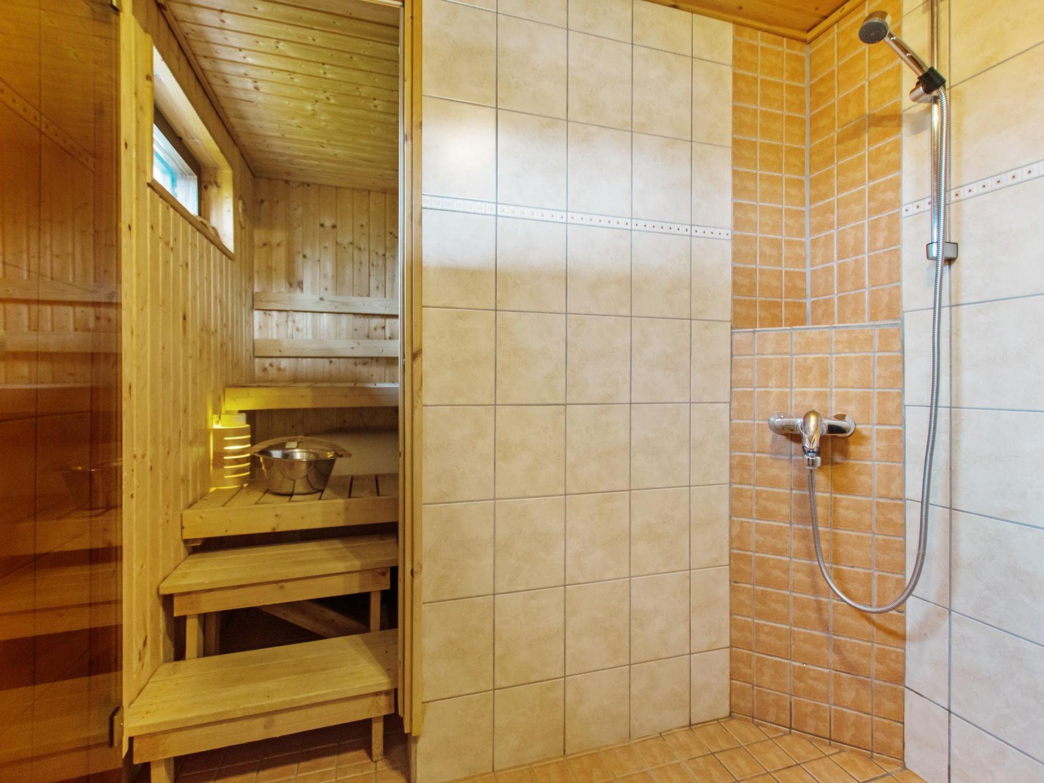 Photo 12 - Maison de 2 chambres à Petäjävesi avec sauna