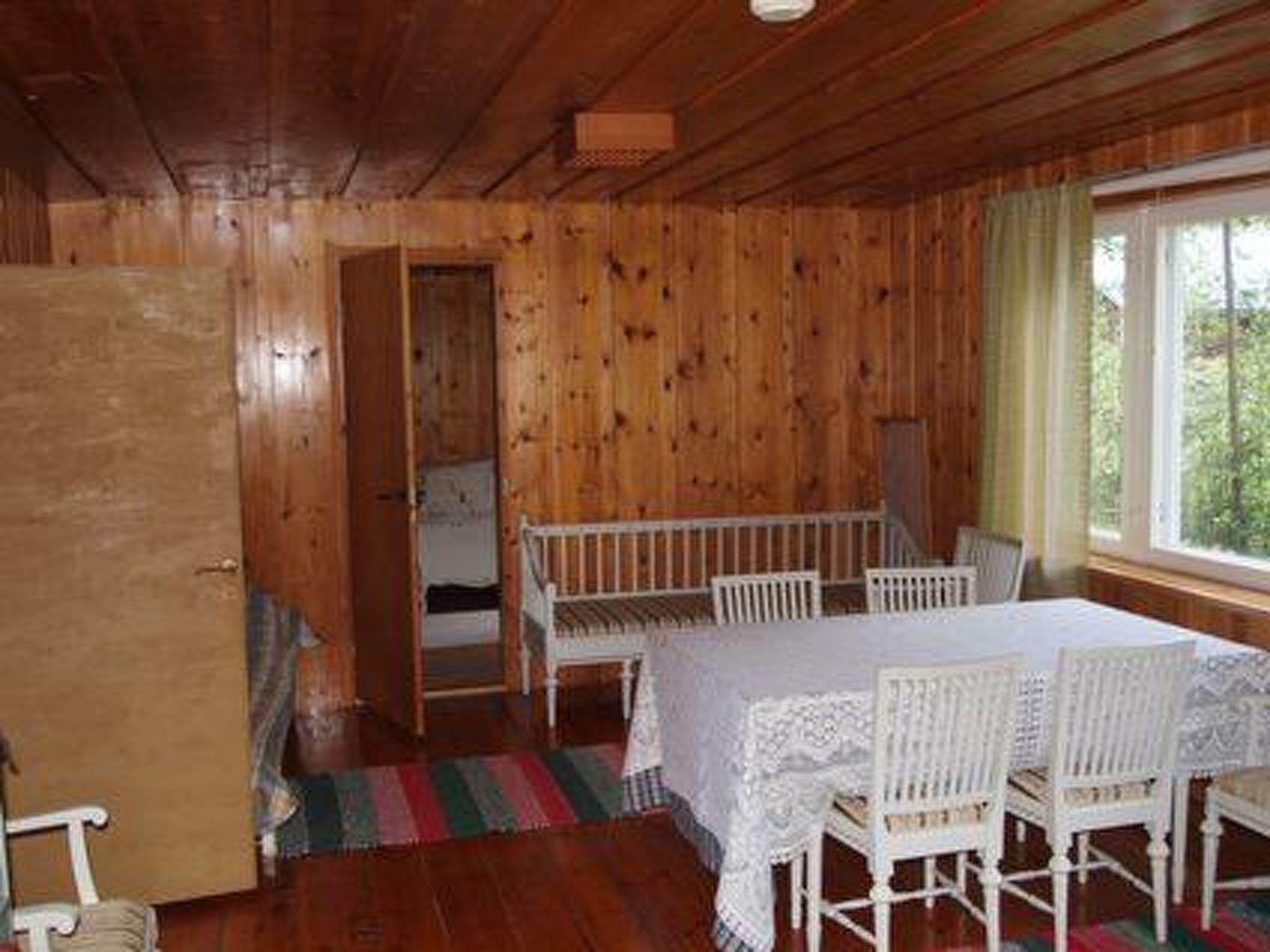 Foto 8 - Casa de 2 habitaciones en Pello con sauna y vistas a la montaña
