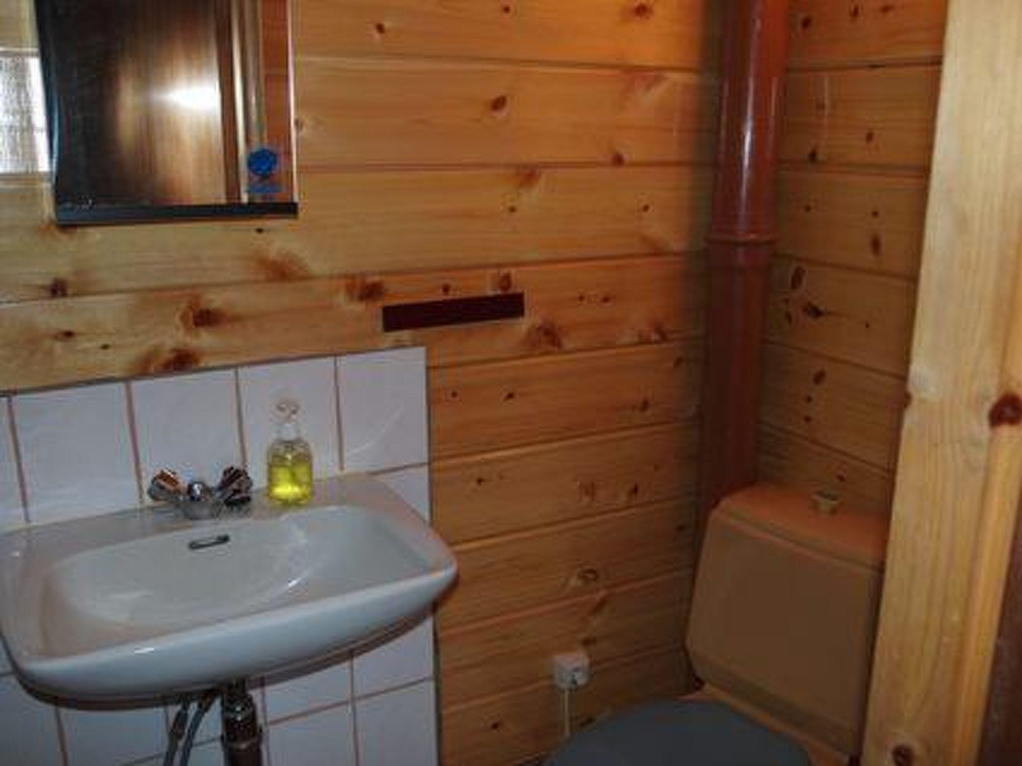 Foto 16 - Casa de 2 quartos em Pello com sauna e vista para a montanha