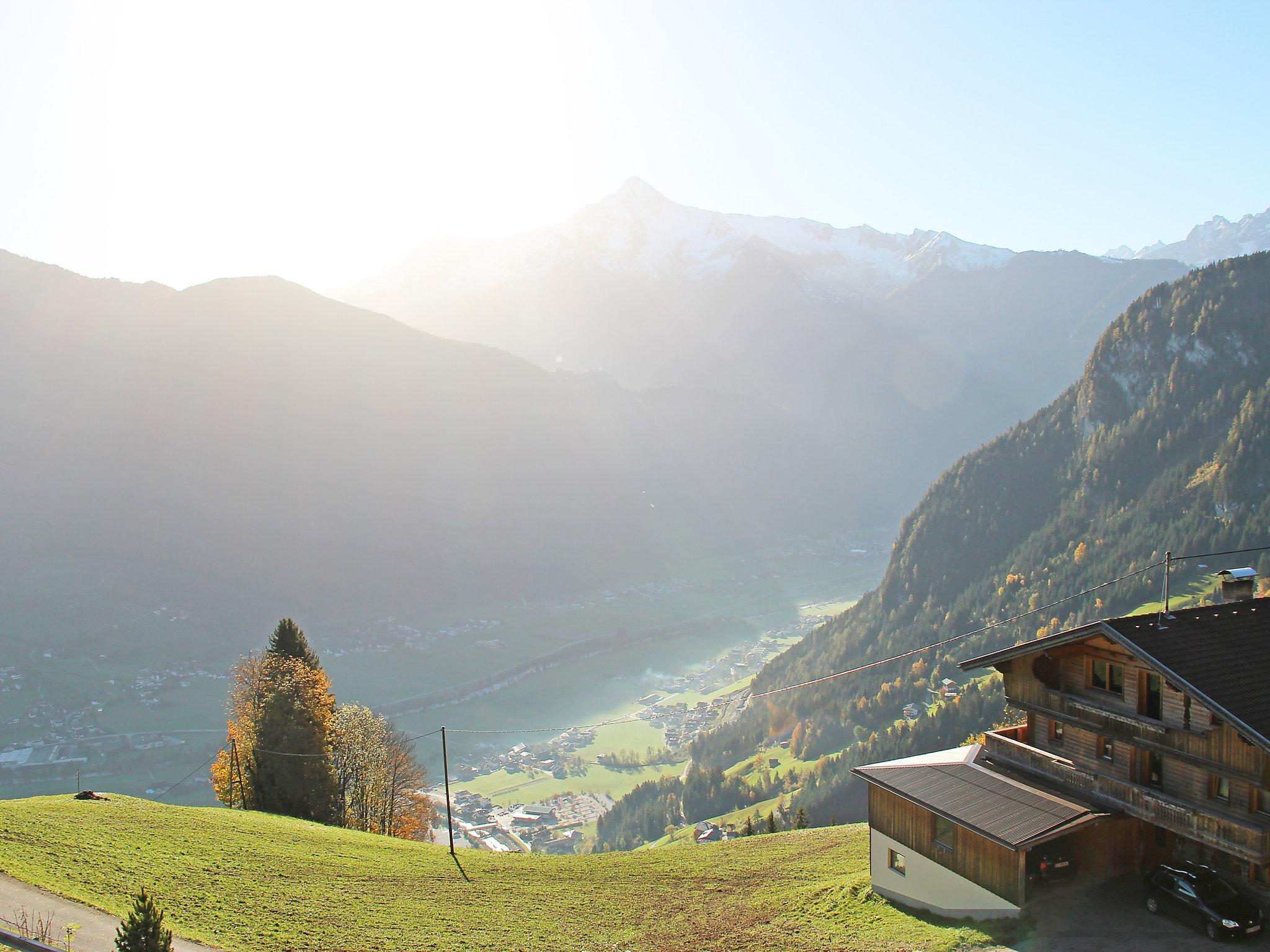 Photo 10 - Appartement de 2 chambres à Hippach avec terrasse et vues sur la montagne