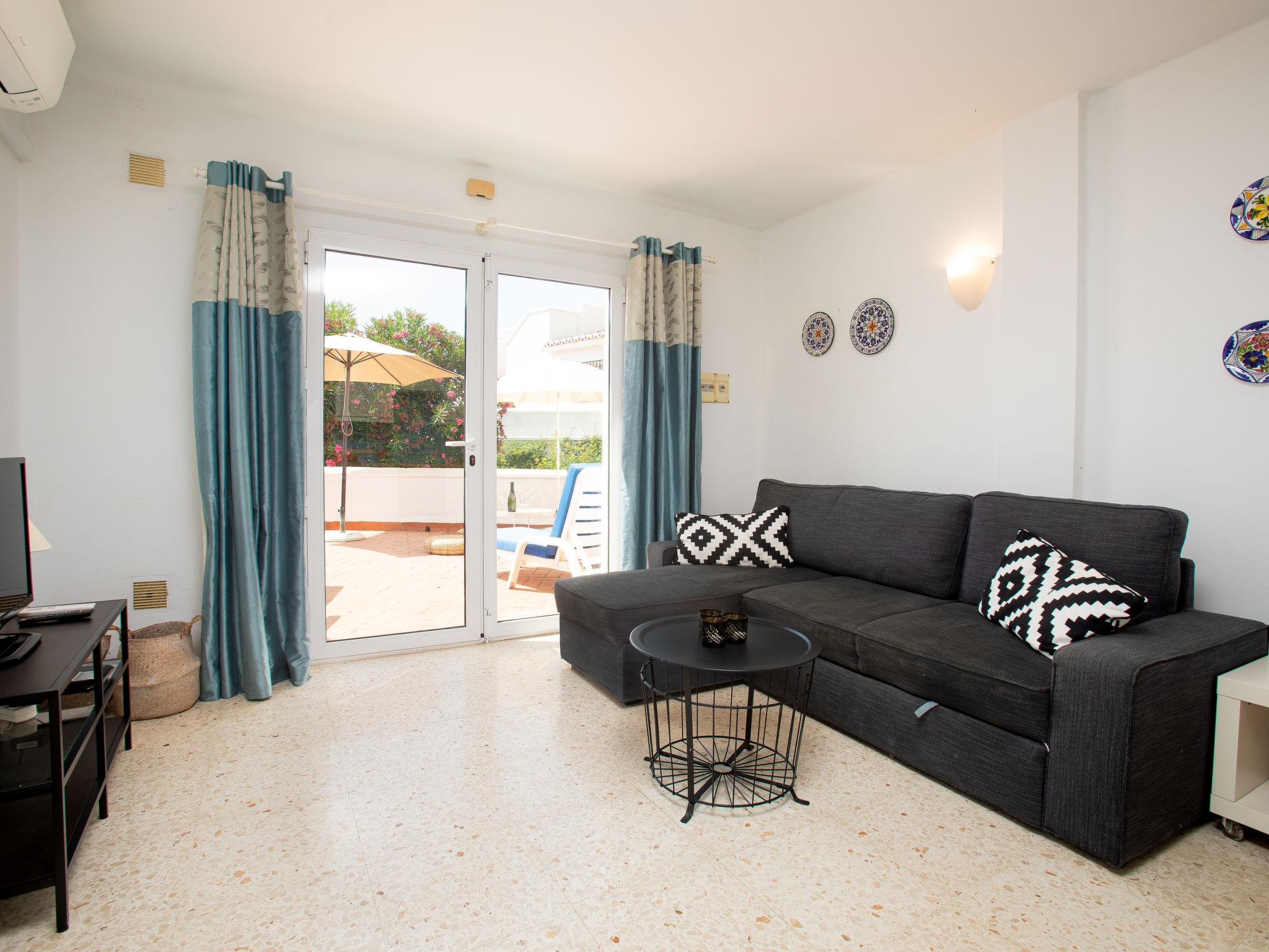 Foto 6 - Appartamento con 1 camera da letto a Nerja con piscina e vista mare