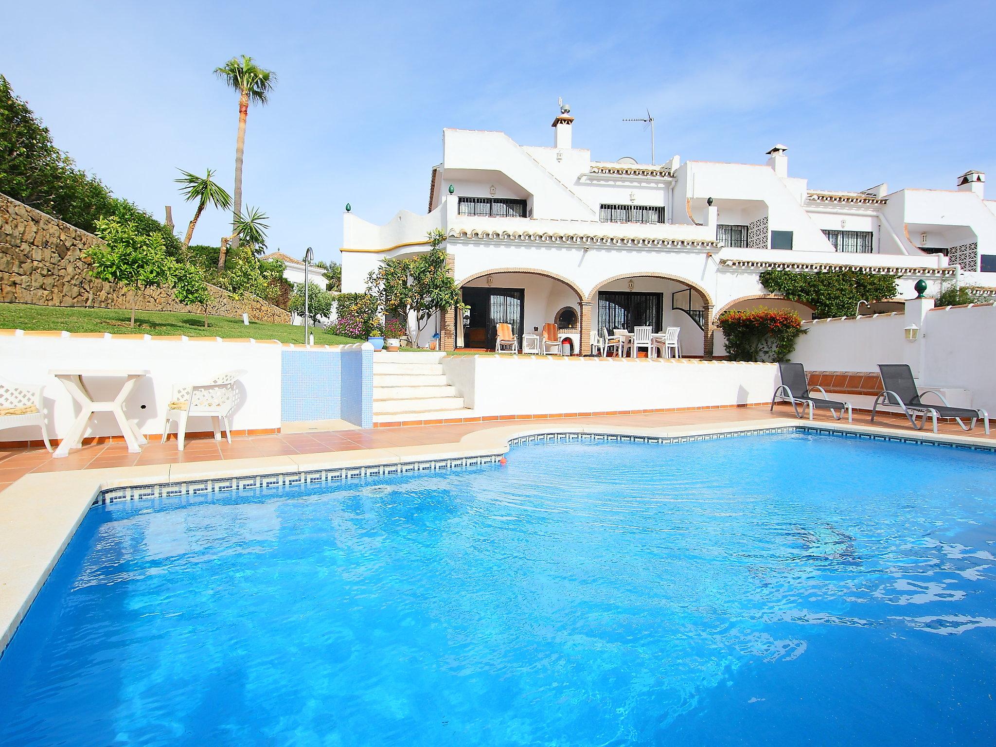 Foto 14 - Casa con 3 camere da letto a Mijas con piscina privata e vista mare