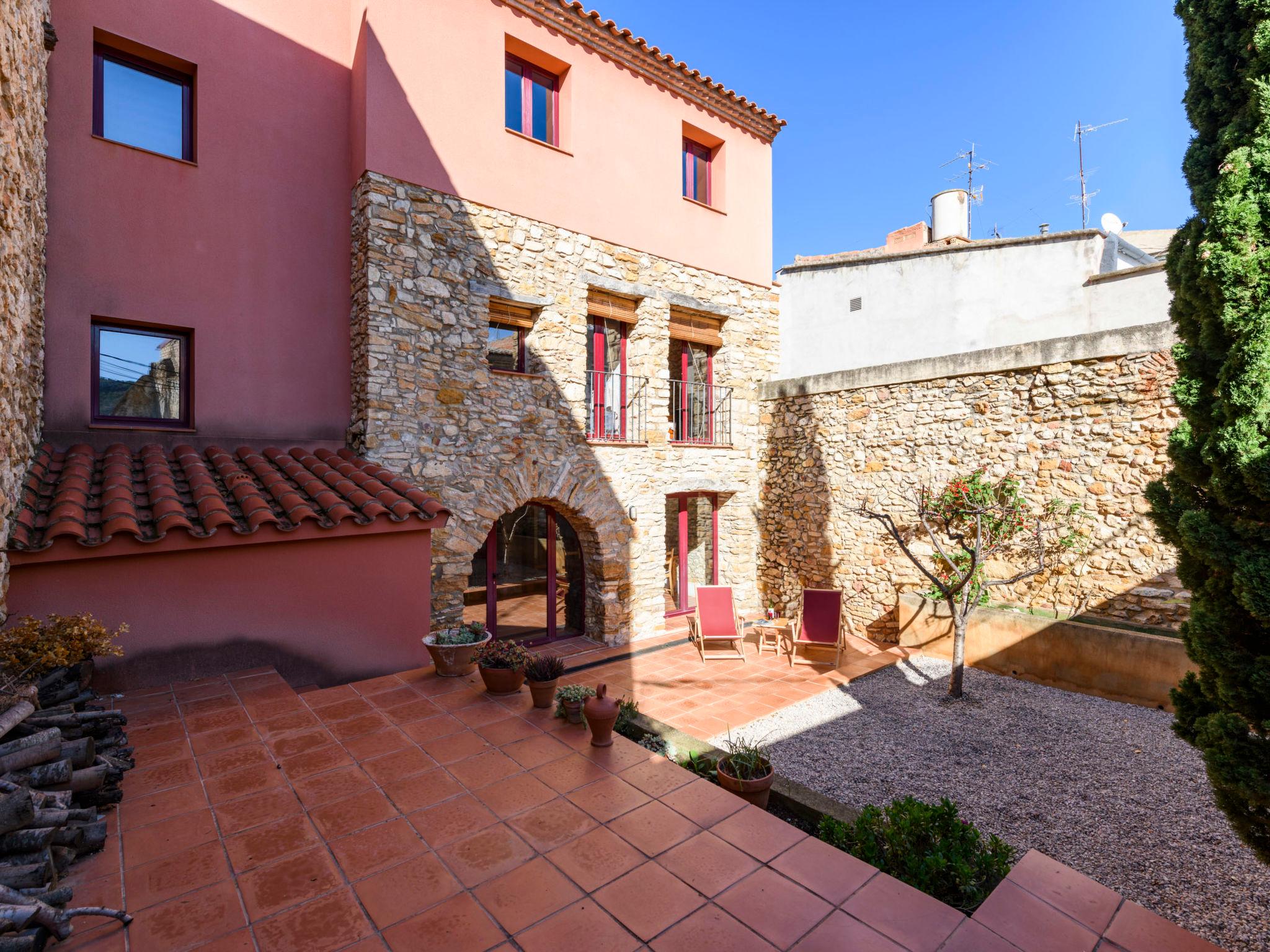 Photo 31 - Maison de 4 chambres à Godall avec jardin et terrasse