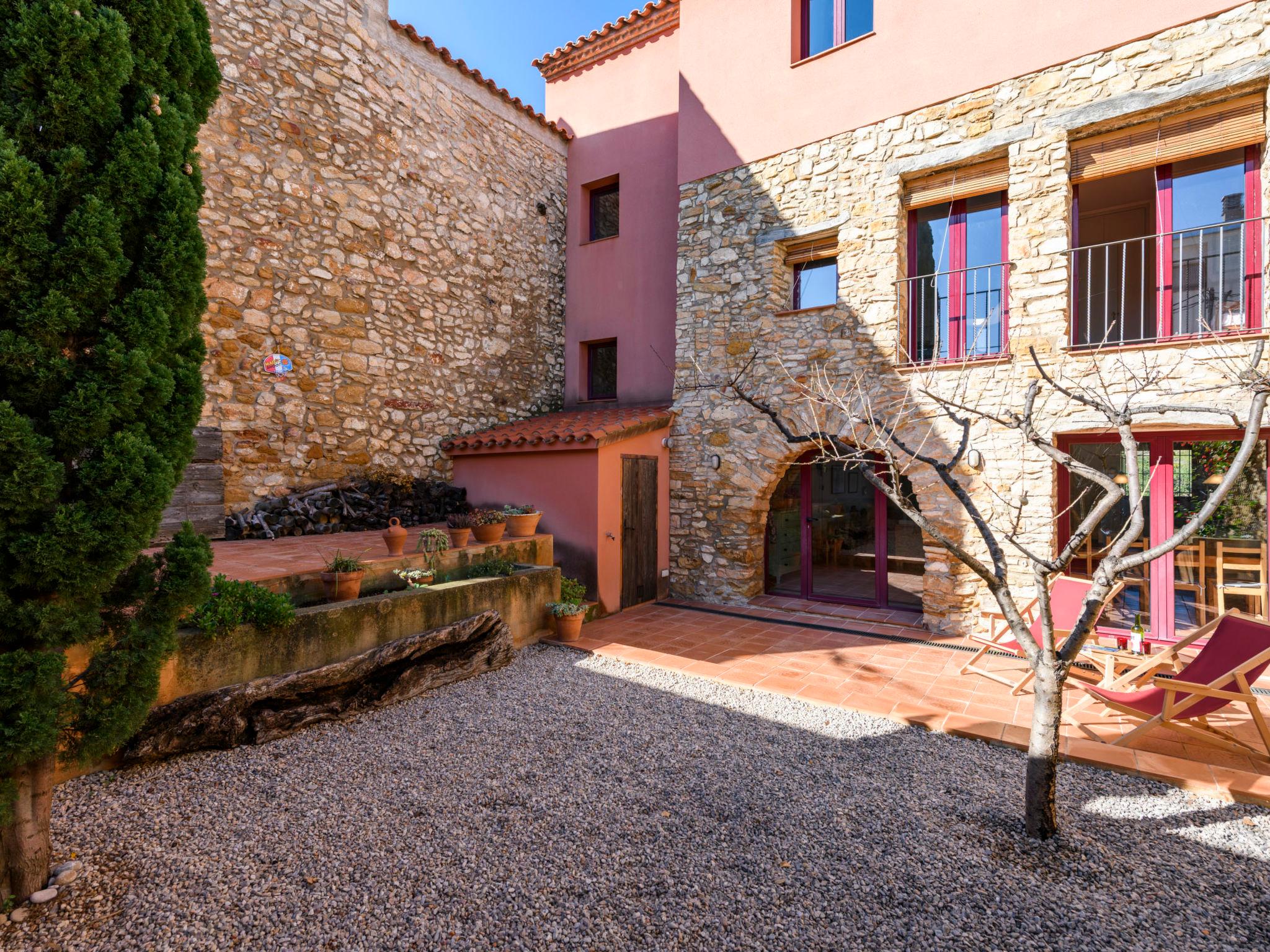 Photo 32 - Maison de 4 chambres à Godall avec jardin et terrasse