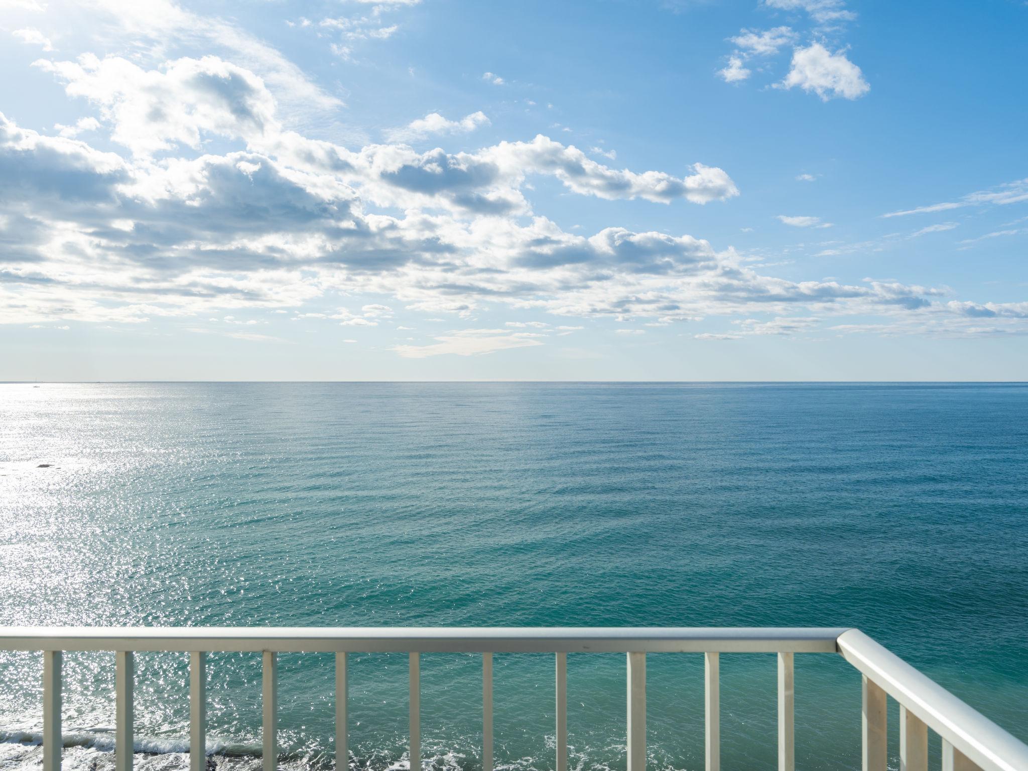 Foto 20 - Apartamento de 2 quartos em Riva Ligure com vistas do mar