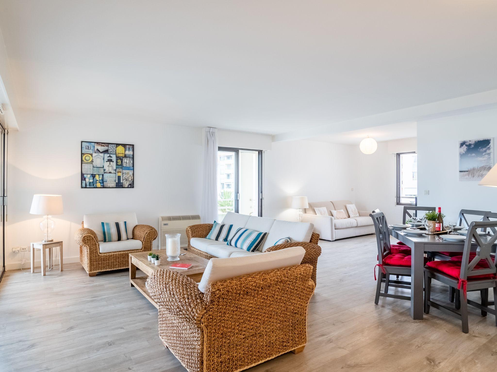 Foto 8 - Appartamento con 2 camere da letto a Biarritz con terrazza e vista mare