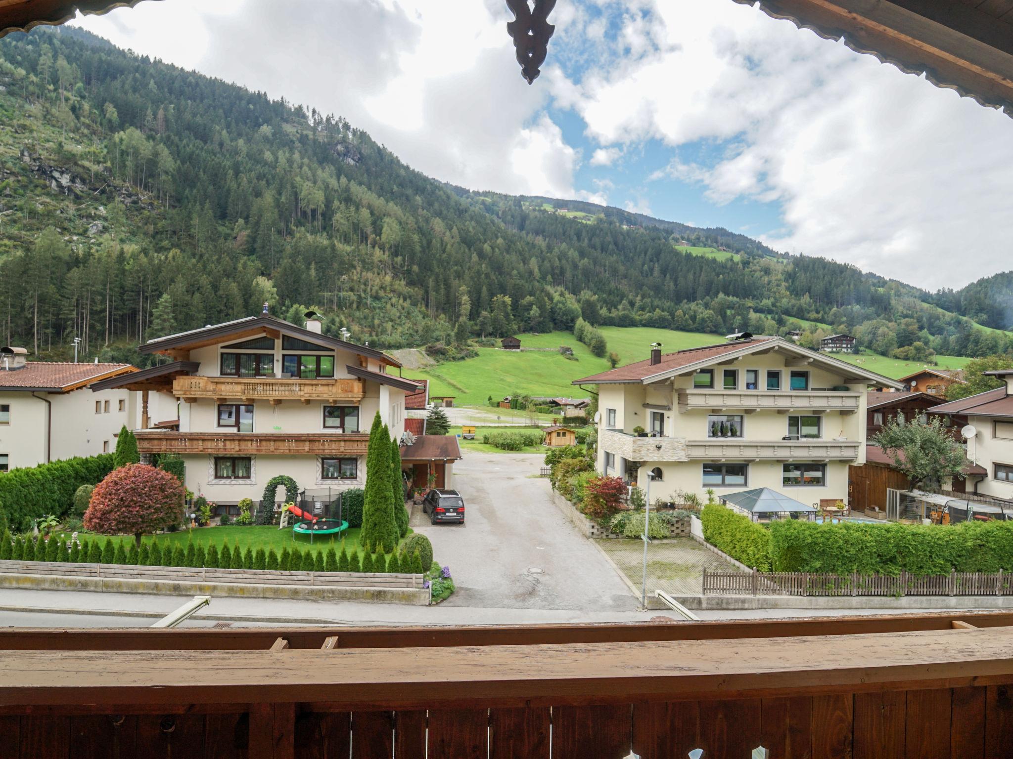 Foto 19 - Apartamento de 3 habitaciones en Aschau im Zillertal con vistas a la montaña