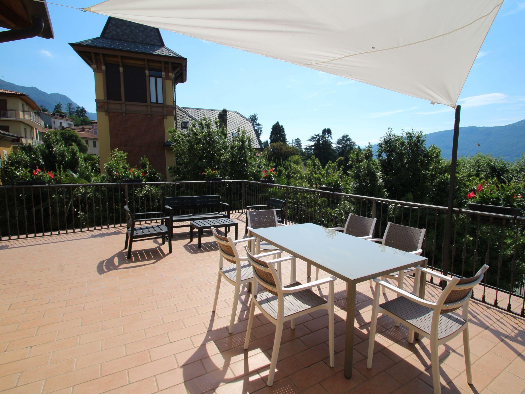 Photo 22 - Appartement de 2 chambres à Porto Valtravaglia avec terrasse et vues sur la montagne