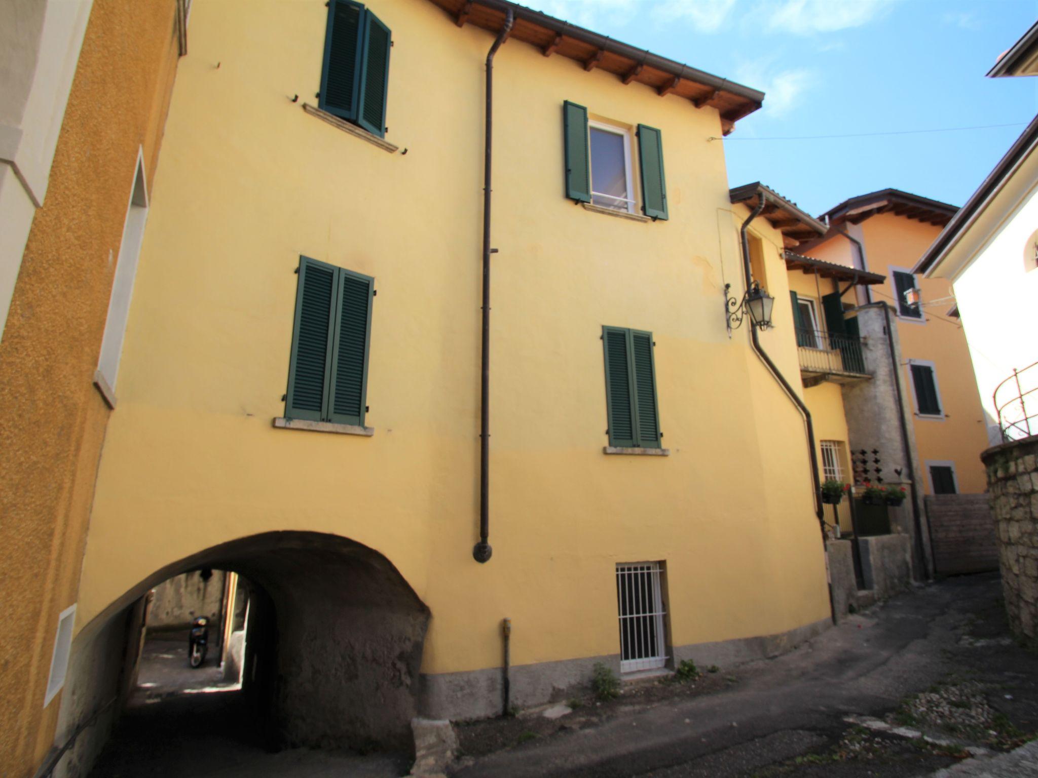 Photo 31 - 2 bedroom Apartment in Porto Valtravaglia with terrace and mountain view