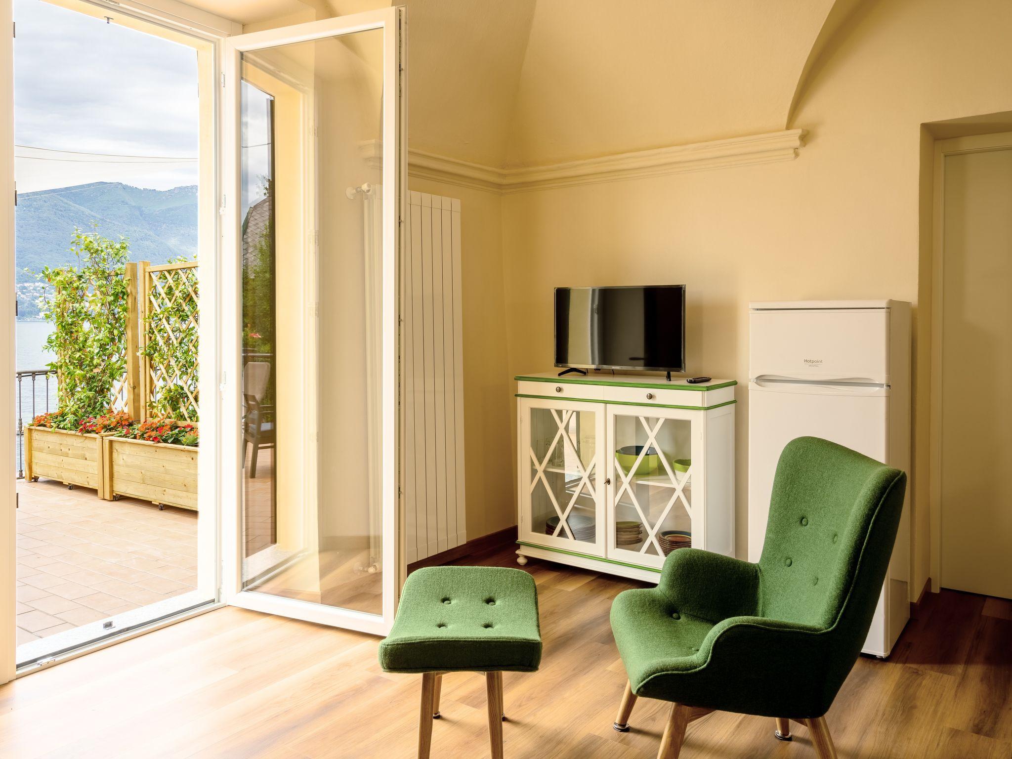Photo 5 - Appartement de 2 chambres à Porto Valtravaglia avec terrasse et vues sur la montagne