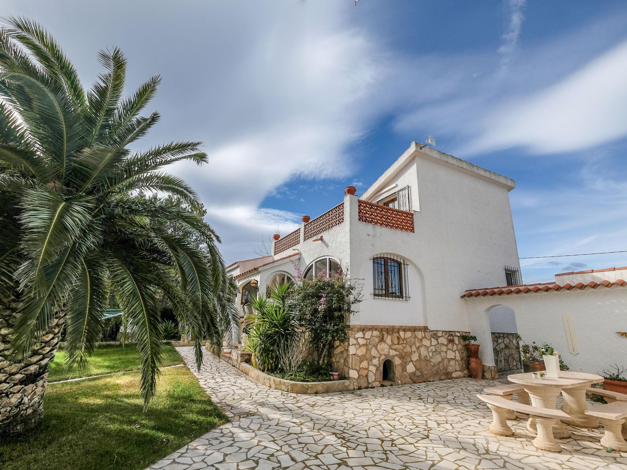 Photo 2 - Maison de 1 chambre à l'Ampolla avec piscine privée et vues à la mer