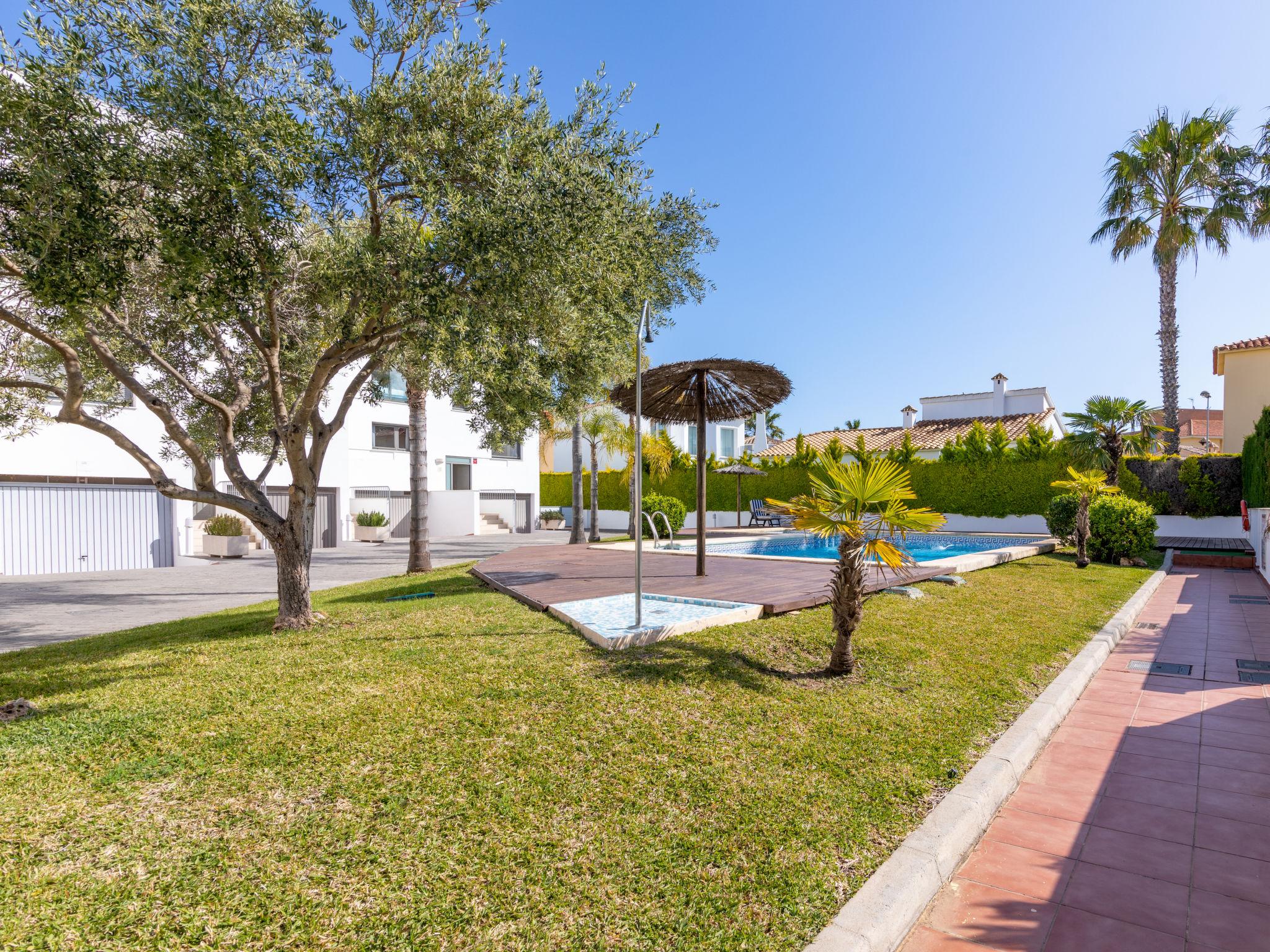 Foto 25 - Casa de 3 quartos em Oliva com piscina e terraço