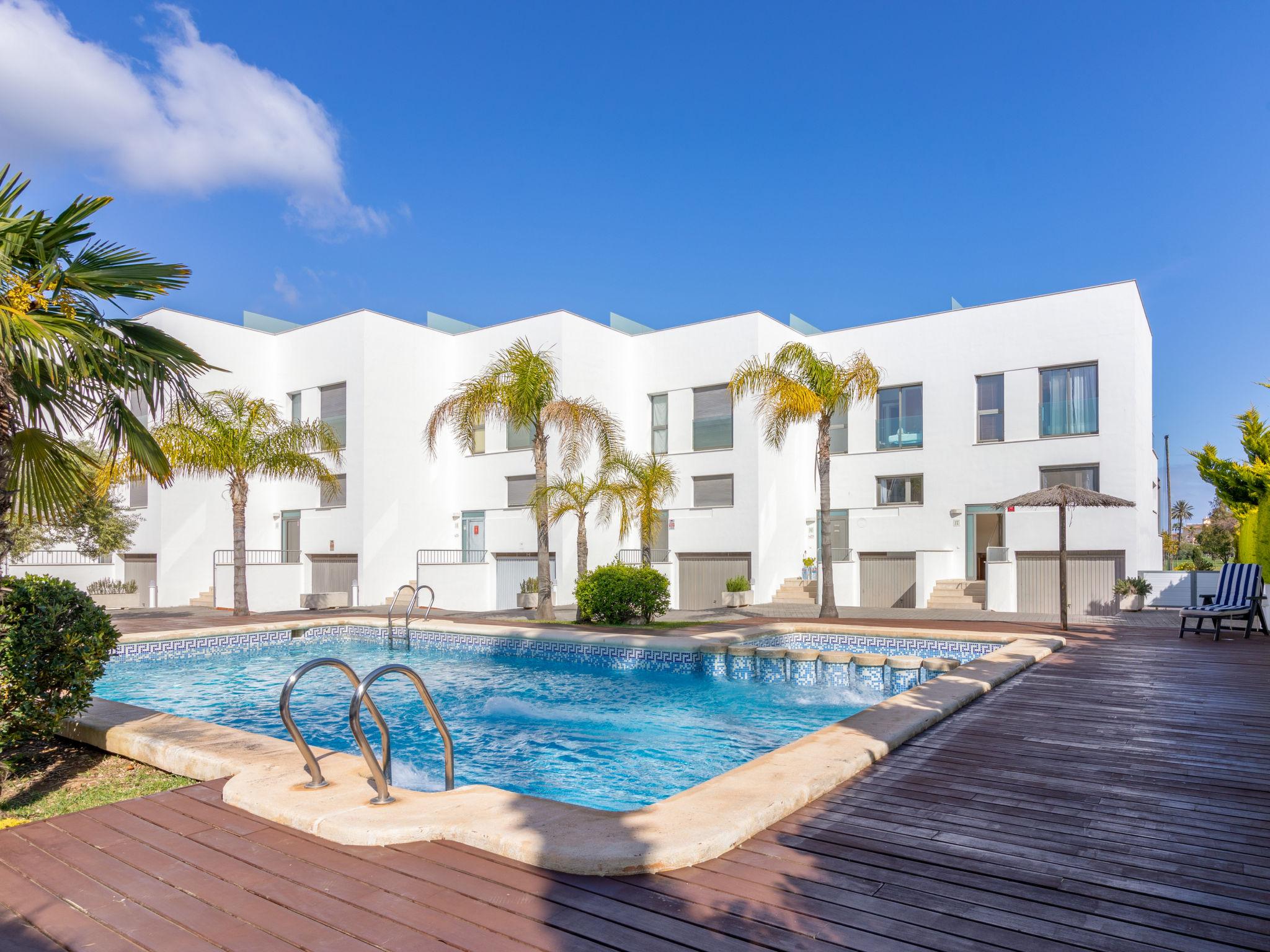 Photo 1 - Maison de 3 chambres à Oliva avec piscine et terrasse