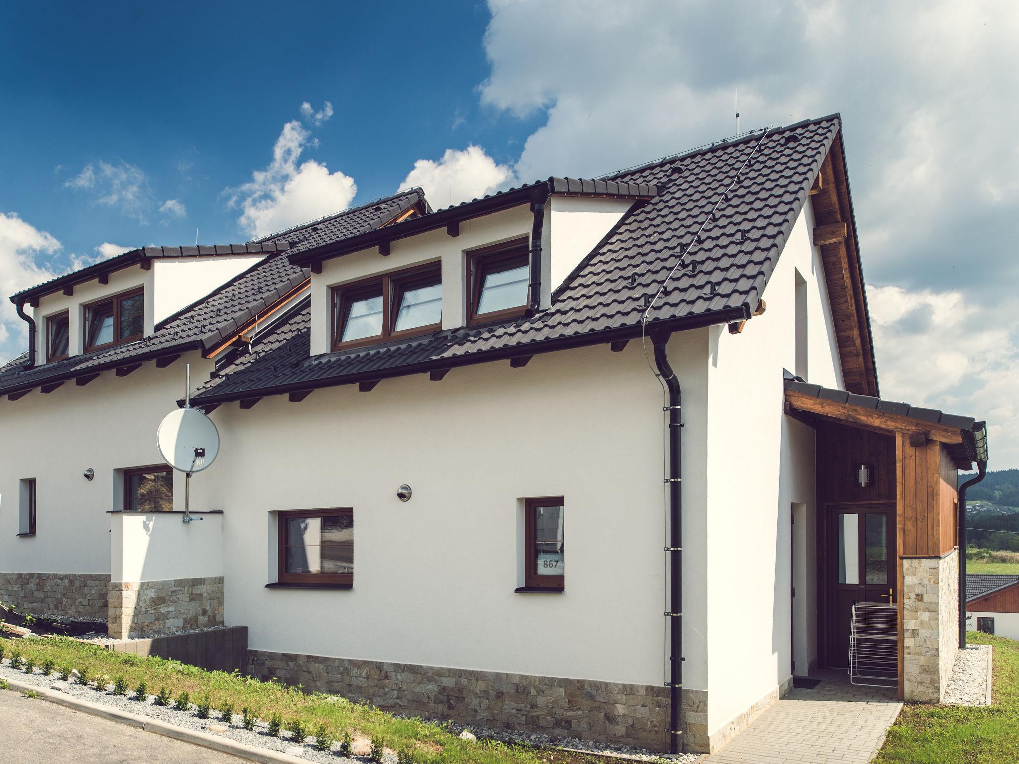 Foto 1 - Casa de 2 habitaciones en Lipno nad Vltavou con jardín y terraza