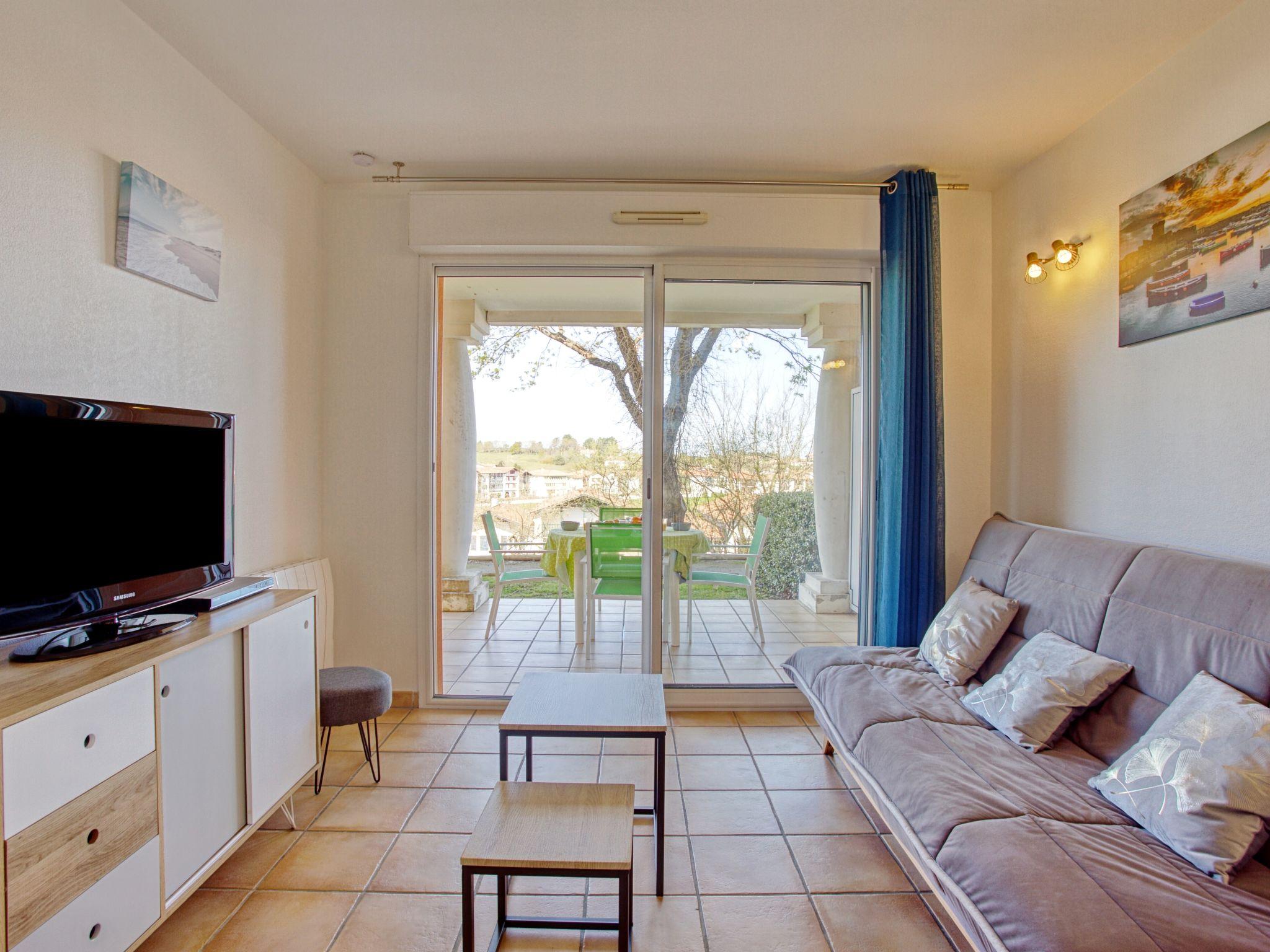 Foto 7 - Apartamento de 1 habitación en Ciboure con piscina y vistas al mar