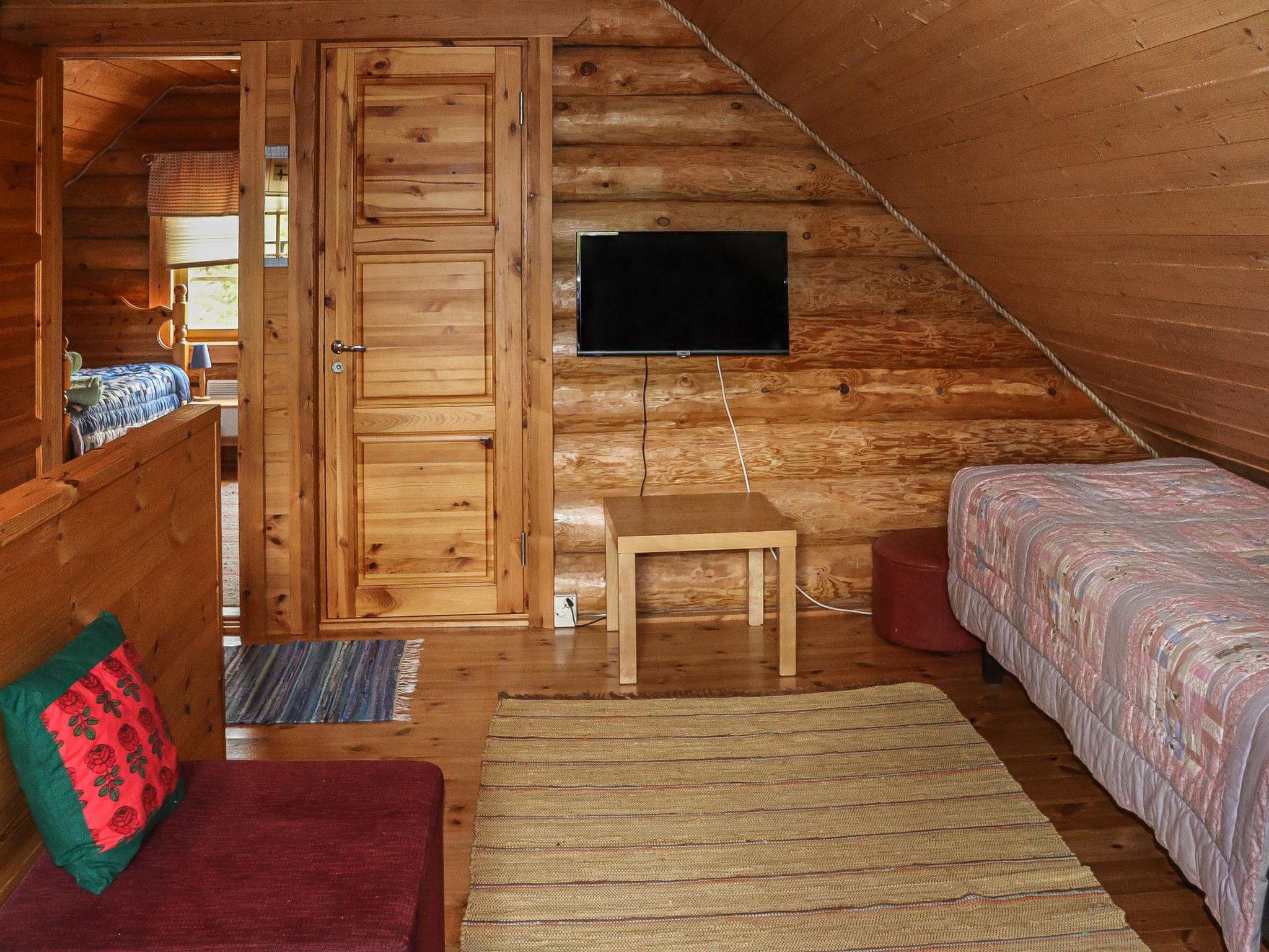 Foto 6 - Casa de 3 habitaciones en Puolanka con sauna y vistas a la montaña