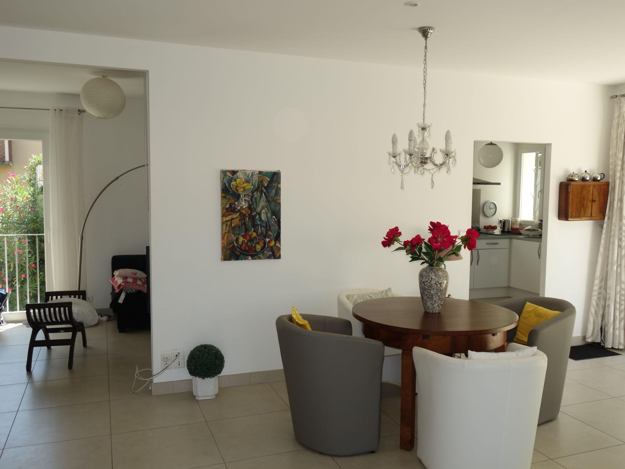 Photo 3 - 2 bedroom House in Montesquieu-des-Albères with private pool and garden