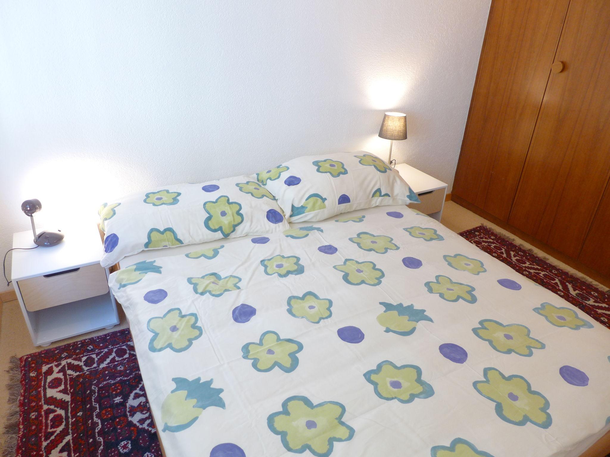 Foto 16 - Appartamento con 2 camere da letto a Crans-Montana