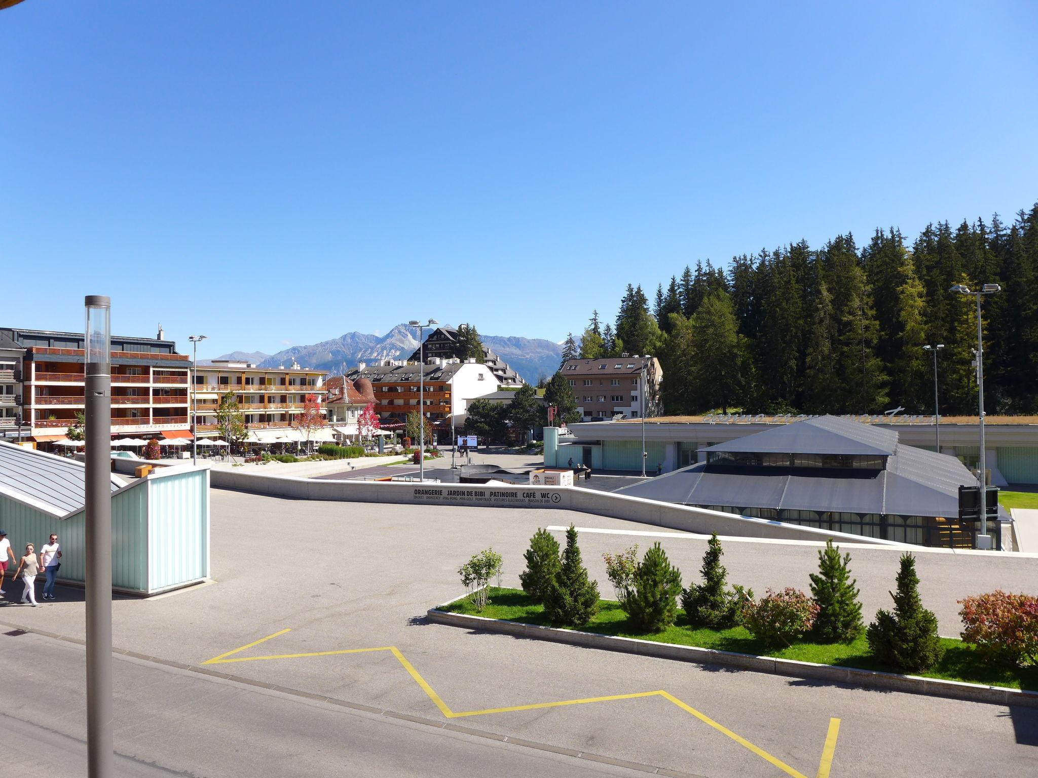 Foto 21 - Appartamento con 2 camere da letto a Crans-Montana