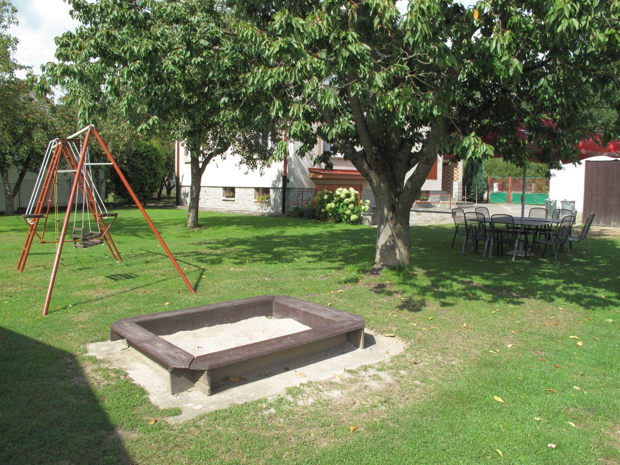 Photo 22 - Maison de 4 chambres à Neurazy avec piscine privée et jardin