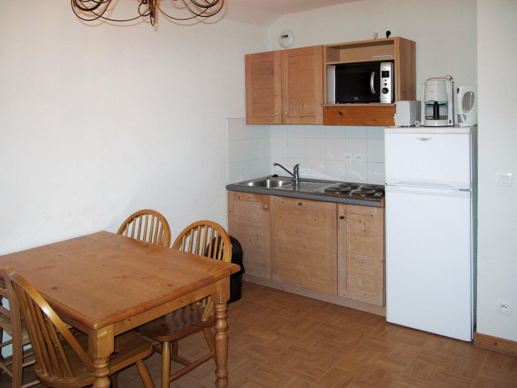 Photo 3 - Appartement de 1 chambre à Fontcouverte-la-Toussuire avec piscine et jardin