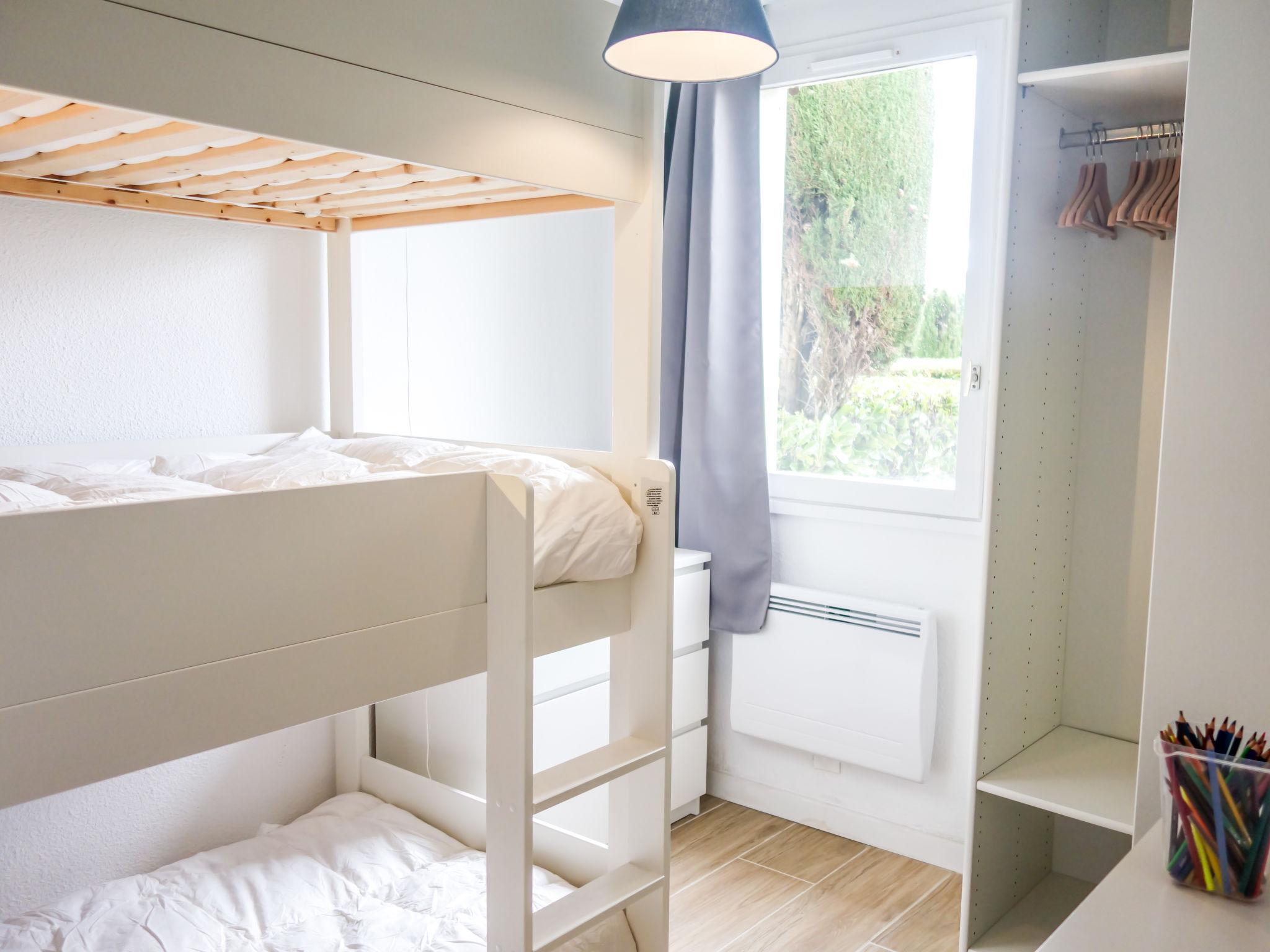 Foto 14 - Apartment mit 1 Schlafzimmer in Vaux-sur-Mer mit garten und blick aufs meer
