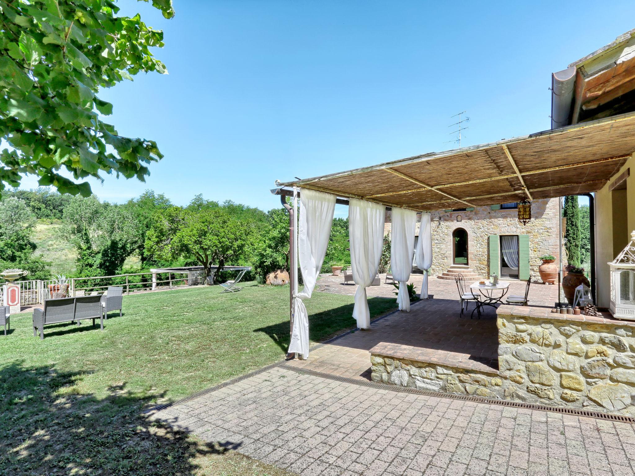 Foto 46 - Casa con 5 camere da letto a Gambassi Terme con piscina privata e giardino