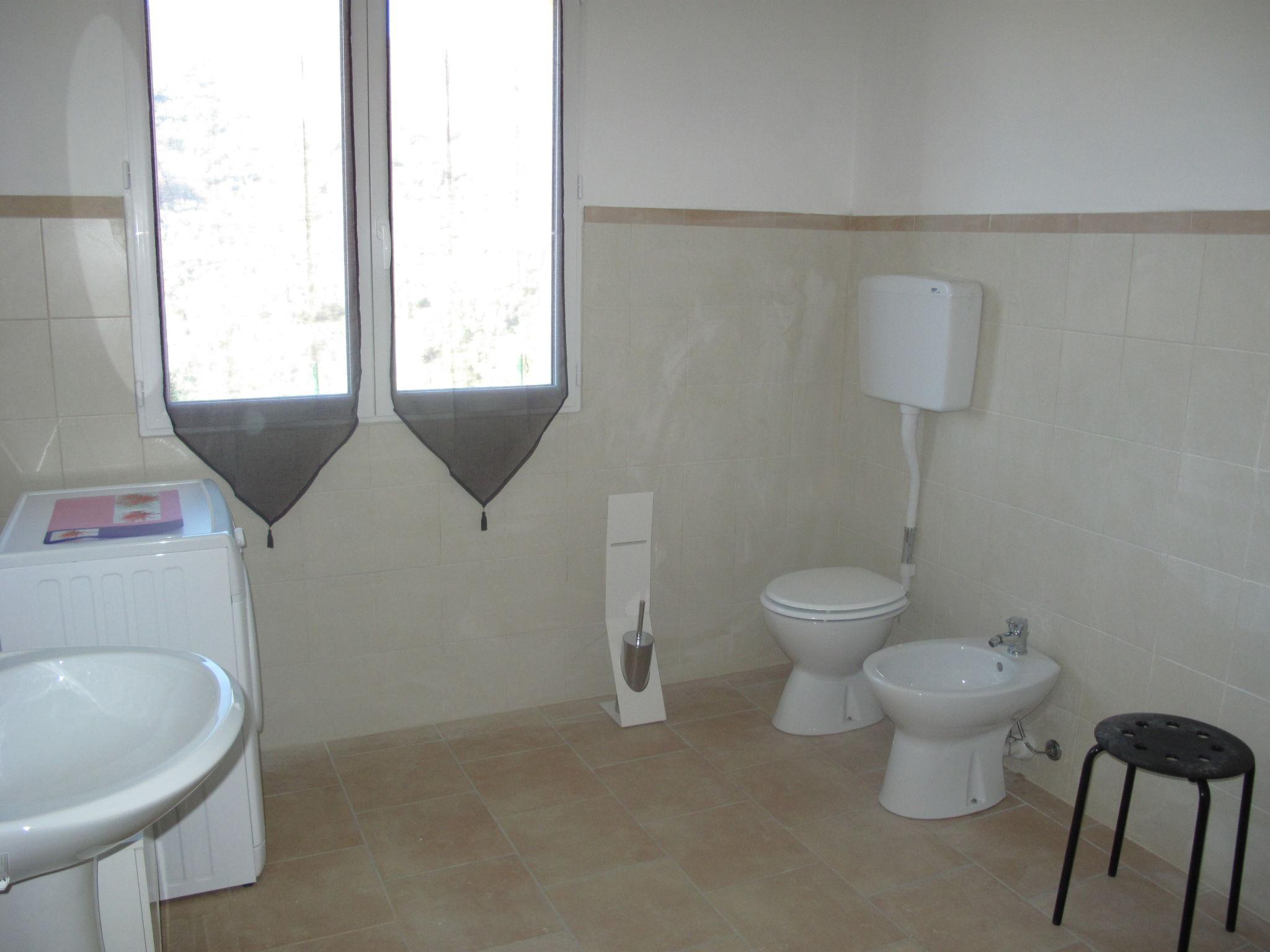 Foto 10 - Apartamento de 2 quartos em Prelà com piscina e jardim