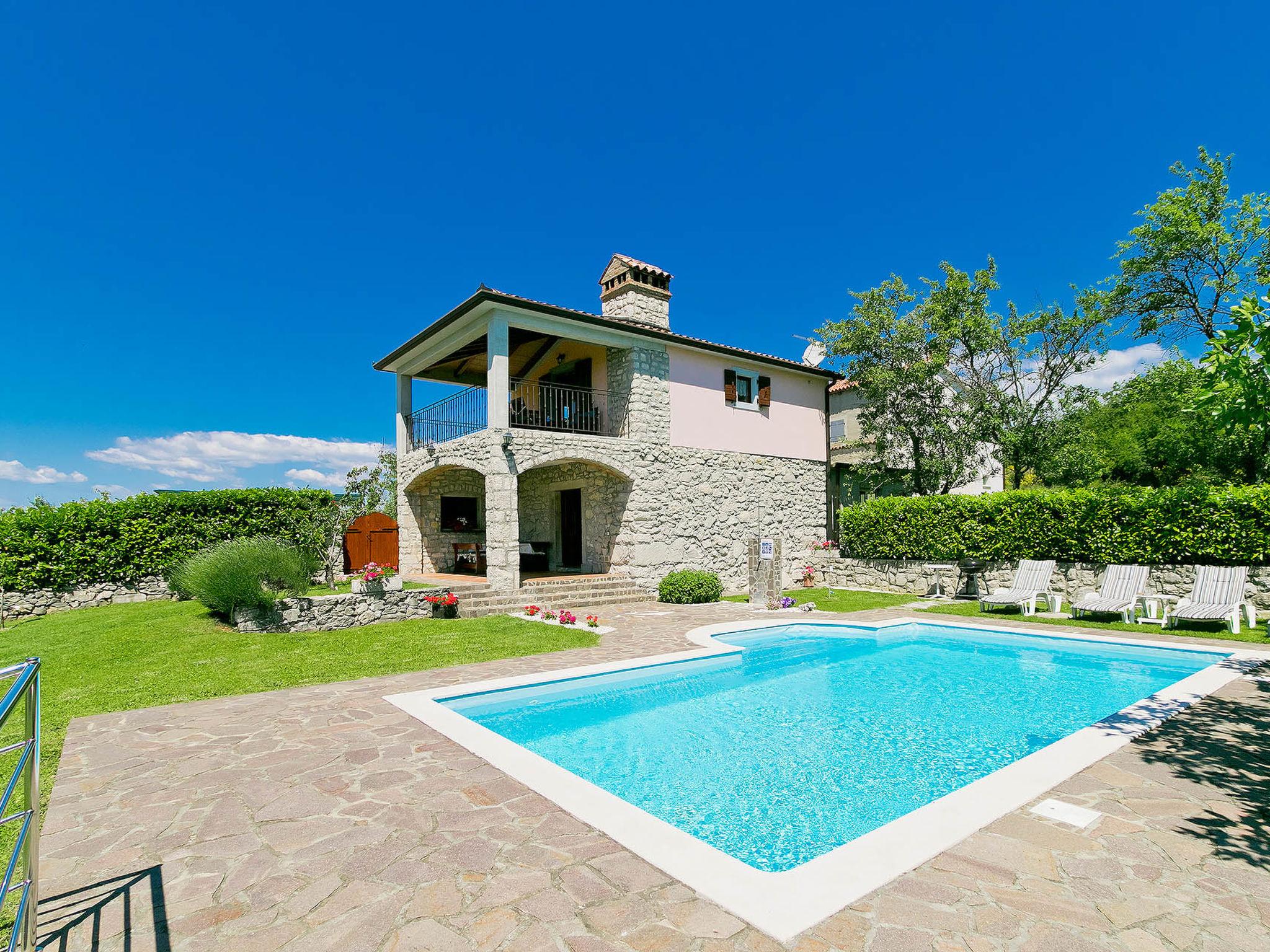 Photo 27 - Maison de 2 chambres à Labin avec piscine privée et jardin