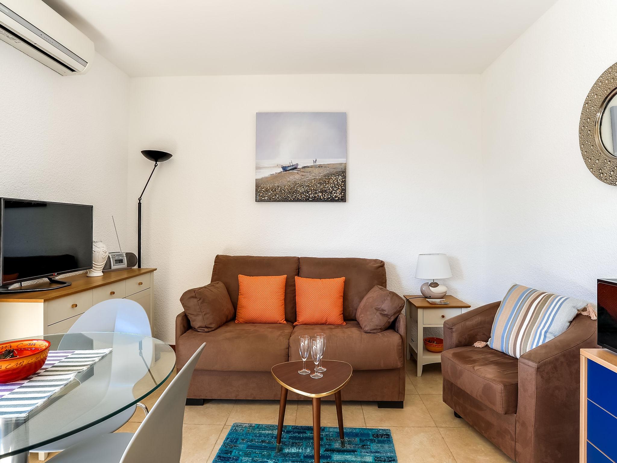 Foto 7 - Apartamento de 1 quarto em Cavalaire-sur-Mer com terraço e vistas do mar