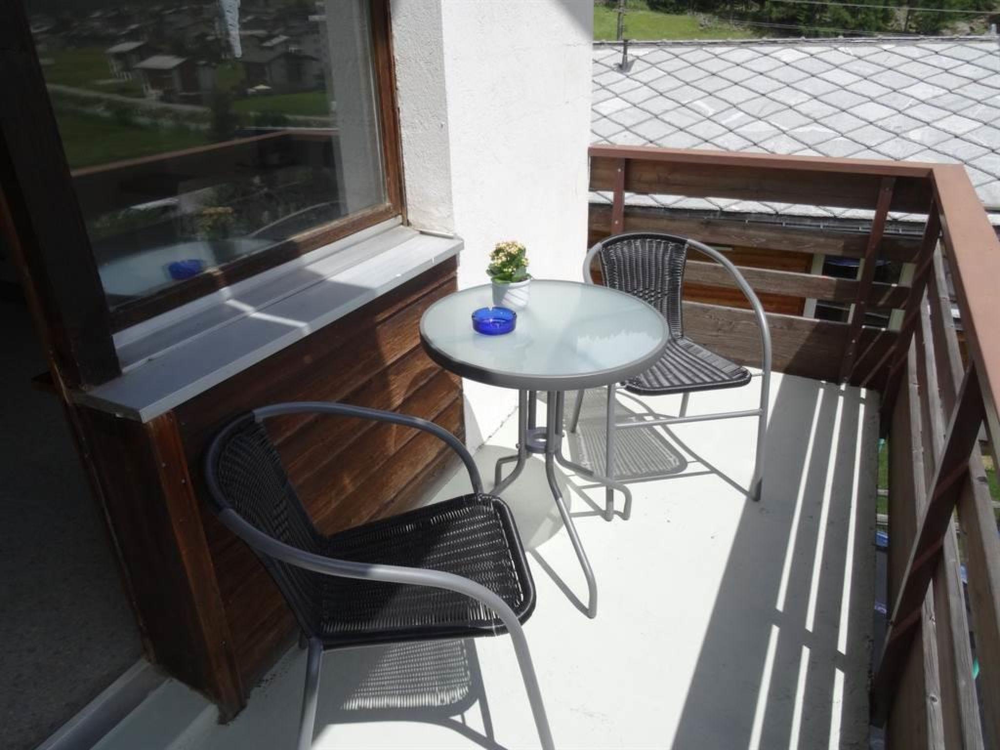 Photo 14 - 2 bedroom Apartment in Saas-Balen with garden